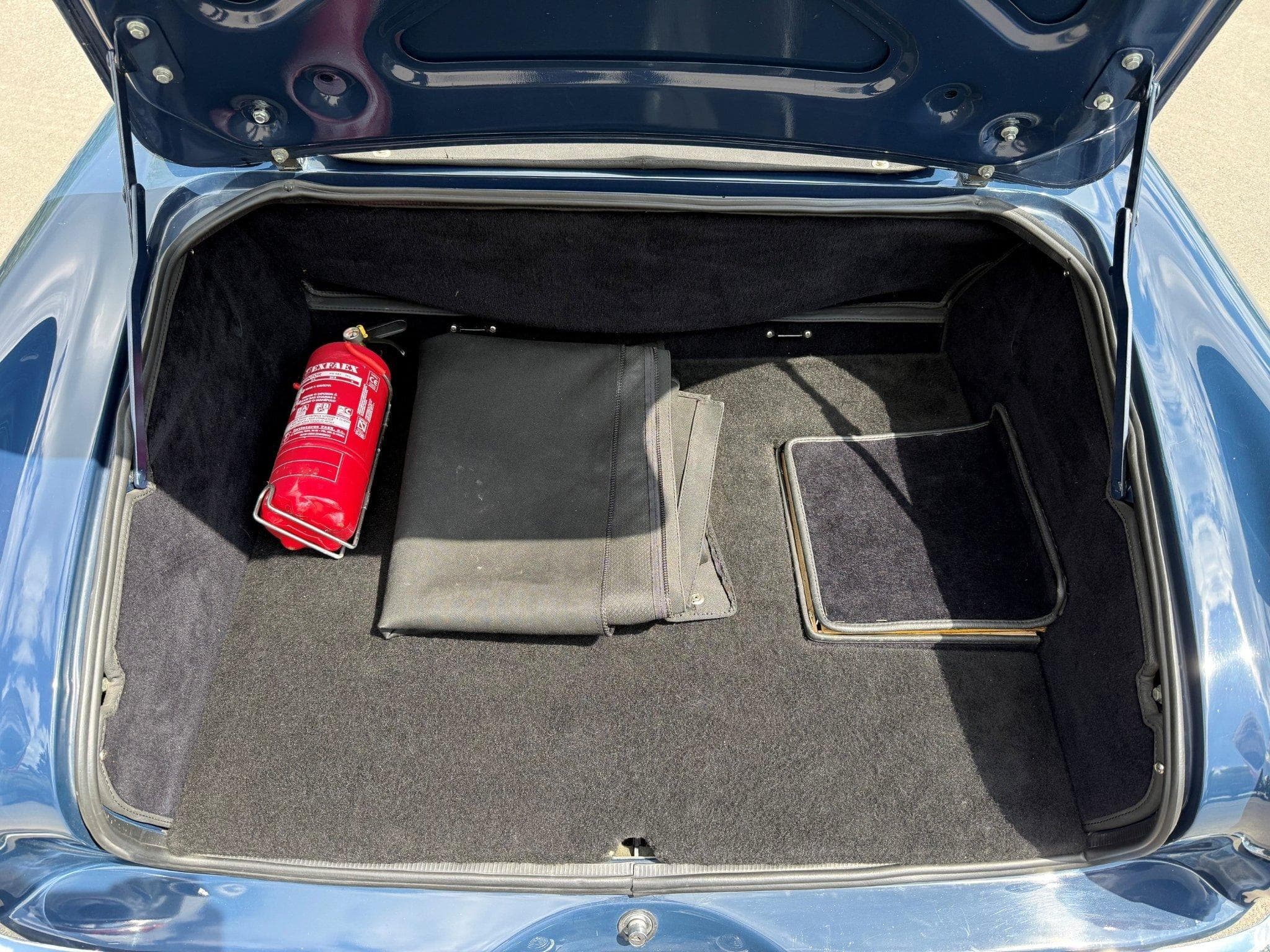 Sunbeam Alpine Tiger 4.2L V8 Convertible (1965) - Photo 15