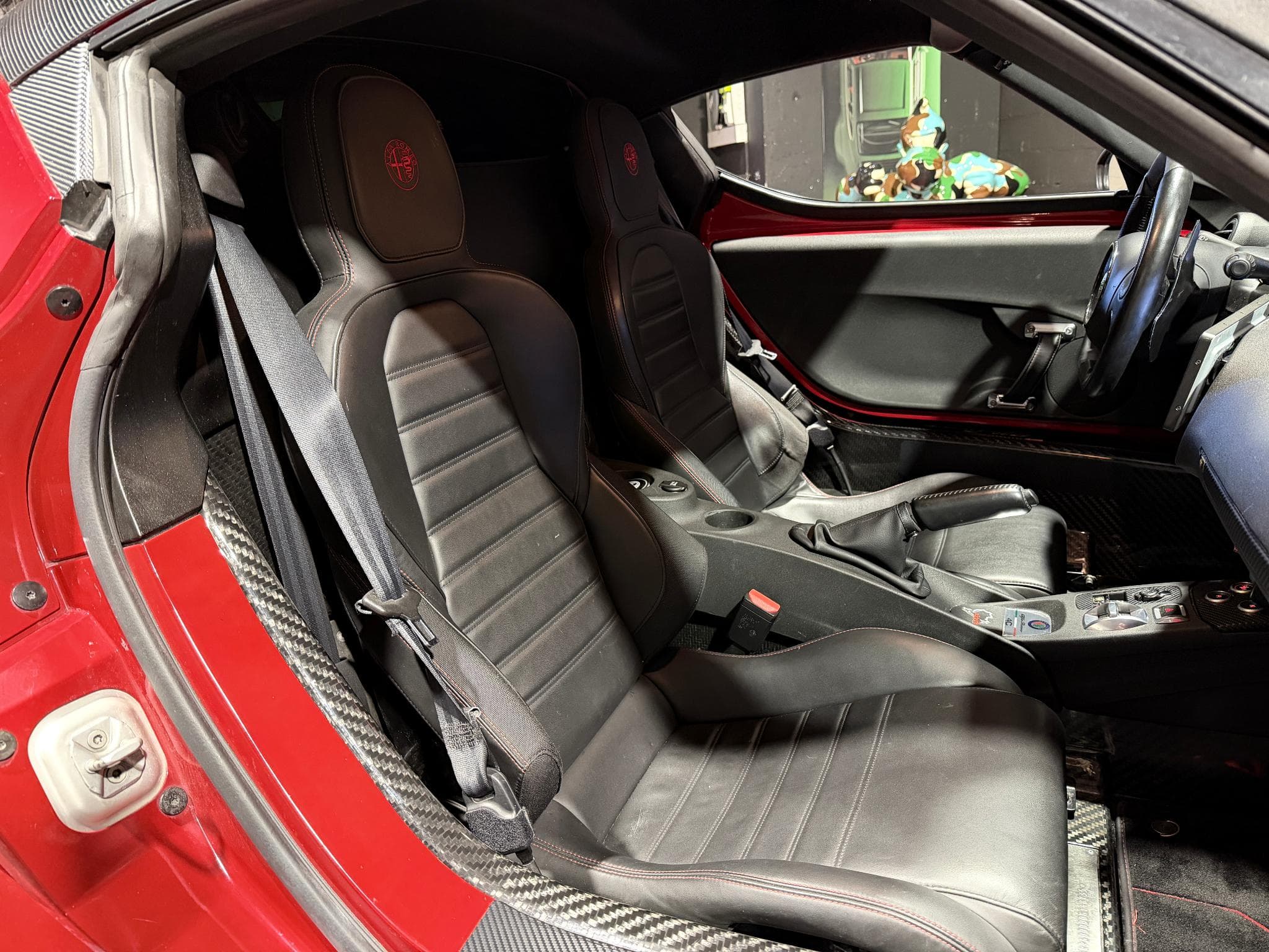 Alfa-Romeo 4C 1750 Tbi 240 ch TCT Standard Edition (2015) - Photo 12