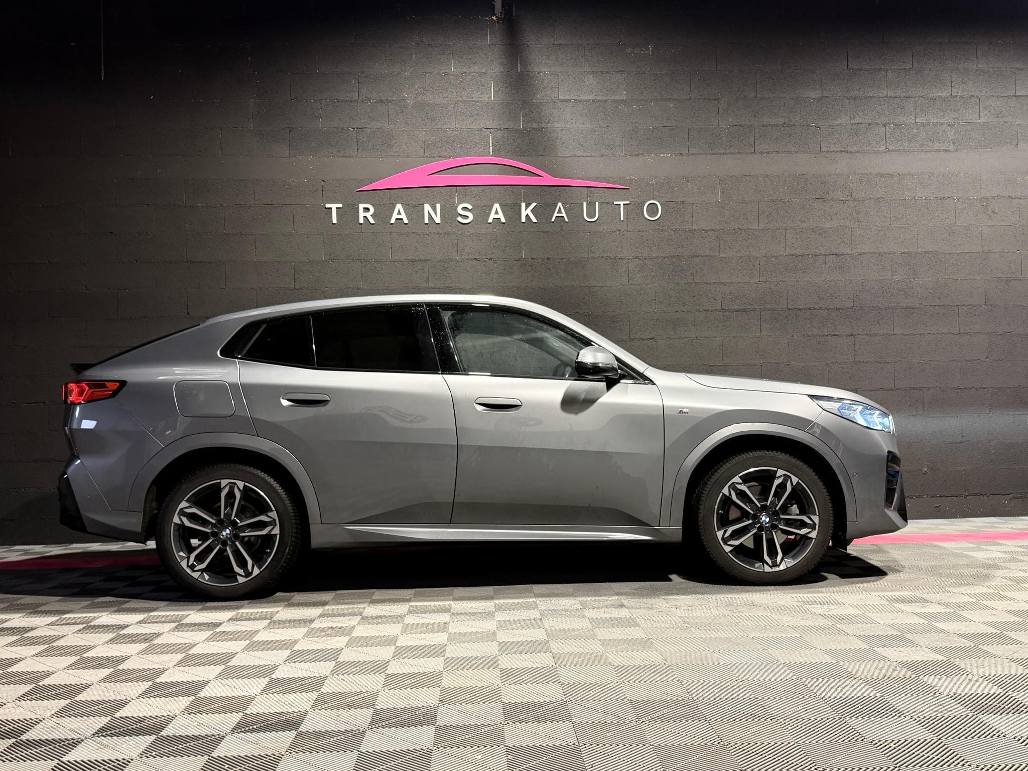 BMW X2 20iA Sdrive 170ch M Sport (2024) - Photo 5