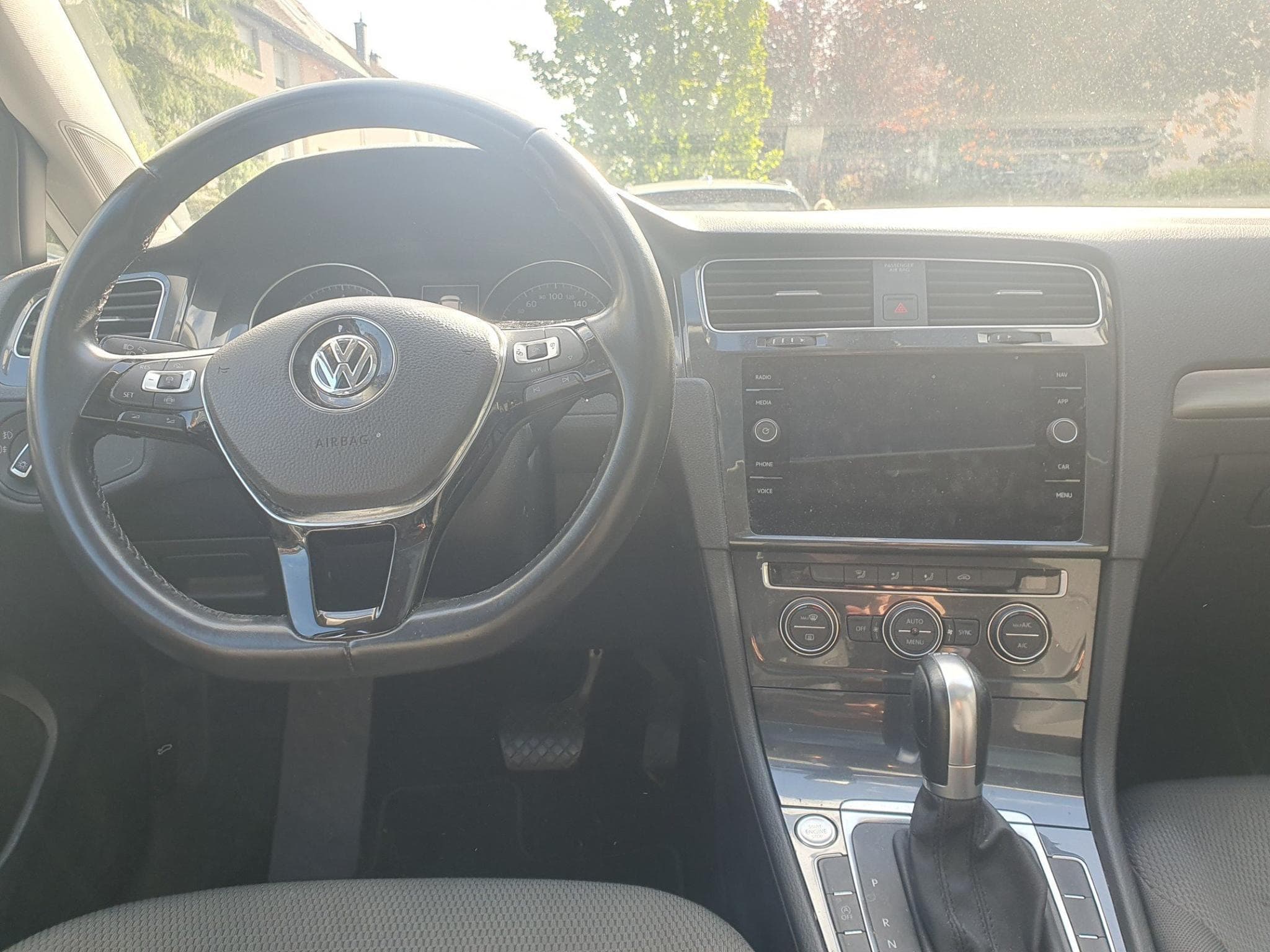 VW Golf VII Comfortline 1.0 TSI (2019) - Photo 3