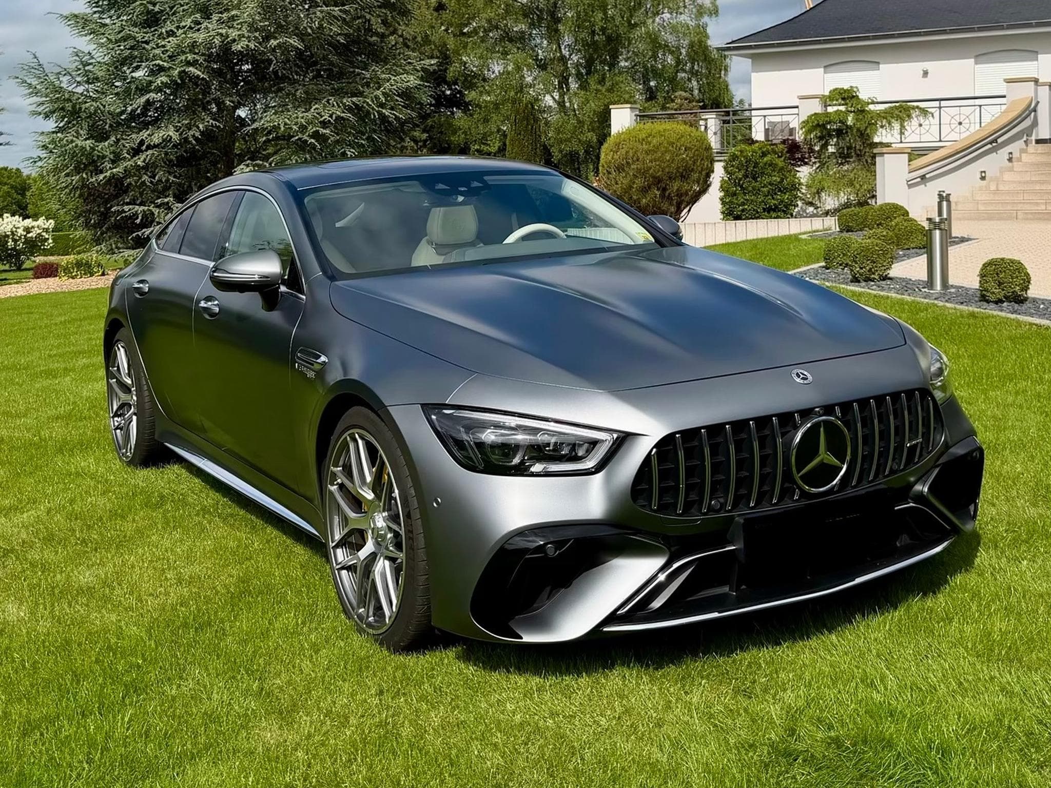 Mercedes AMG GT 4-Door (2023) - Foto 4