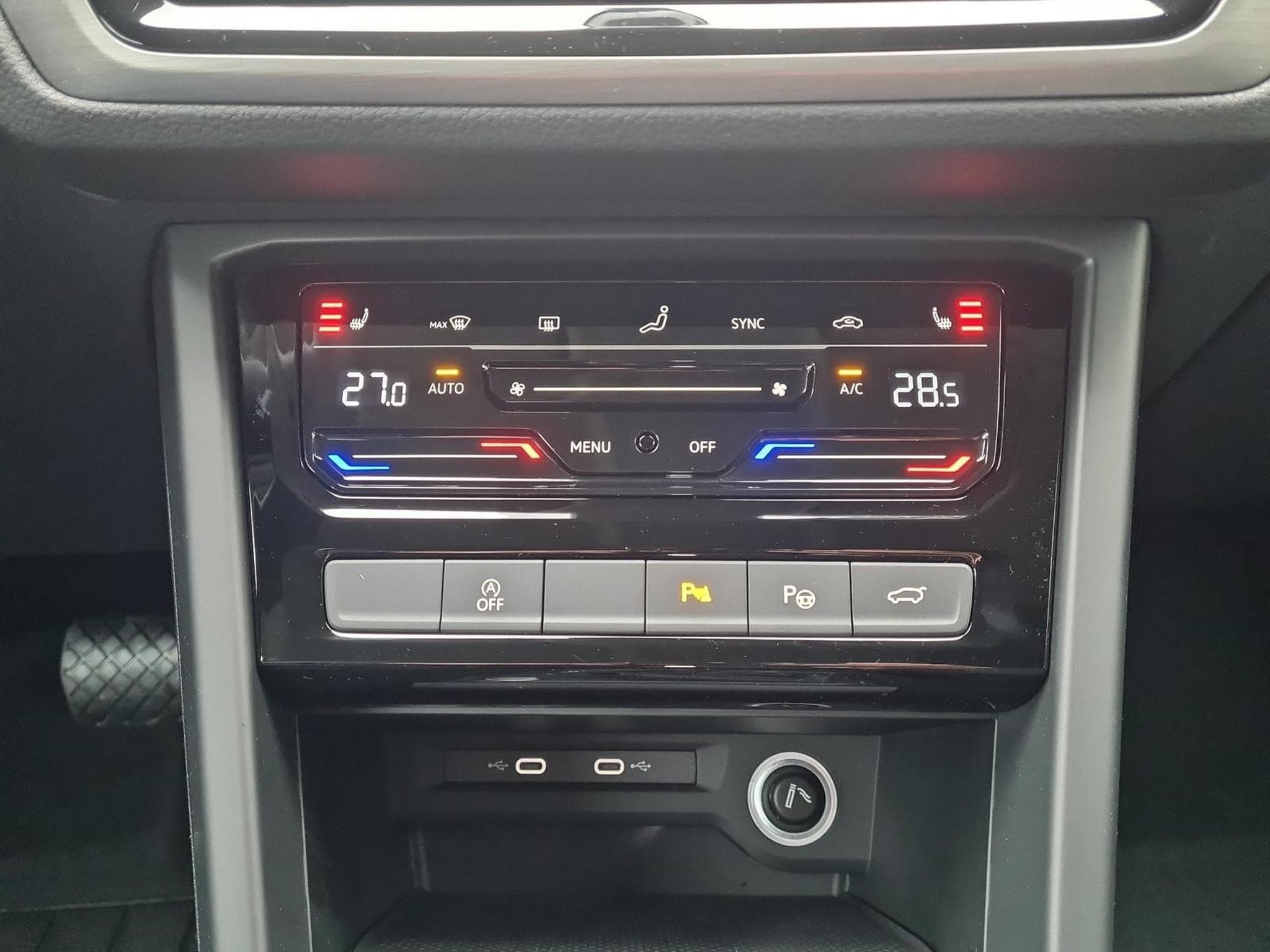 VW Touran Comfortline BMT/Start-Stopp (2026) - Photo 22