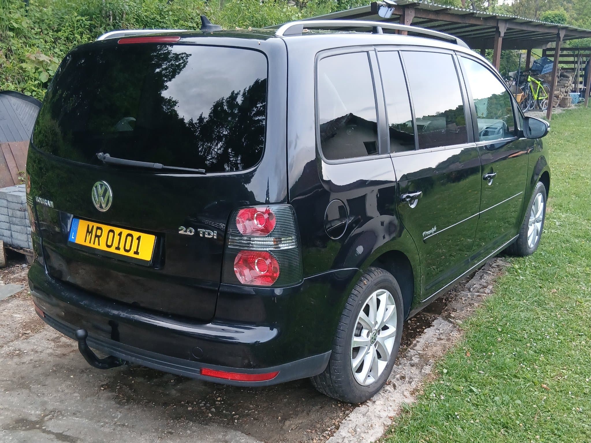 VW Touran 2,0 Diesel 140Cv (2010) - Foto 2