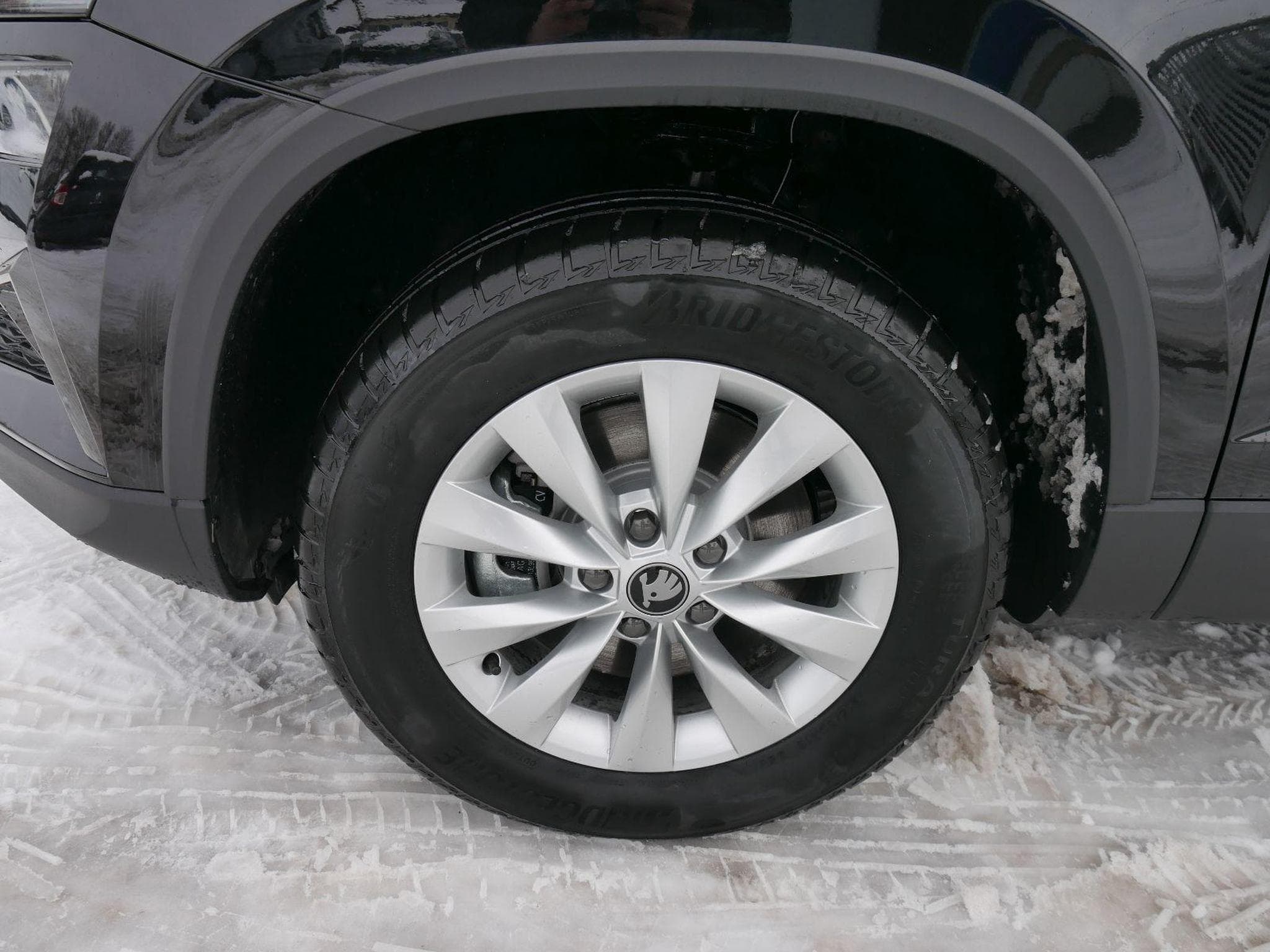 Skoda Karoq Selection 2.0 TDI DSG 4x4 (2026) - Photo 4