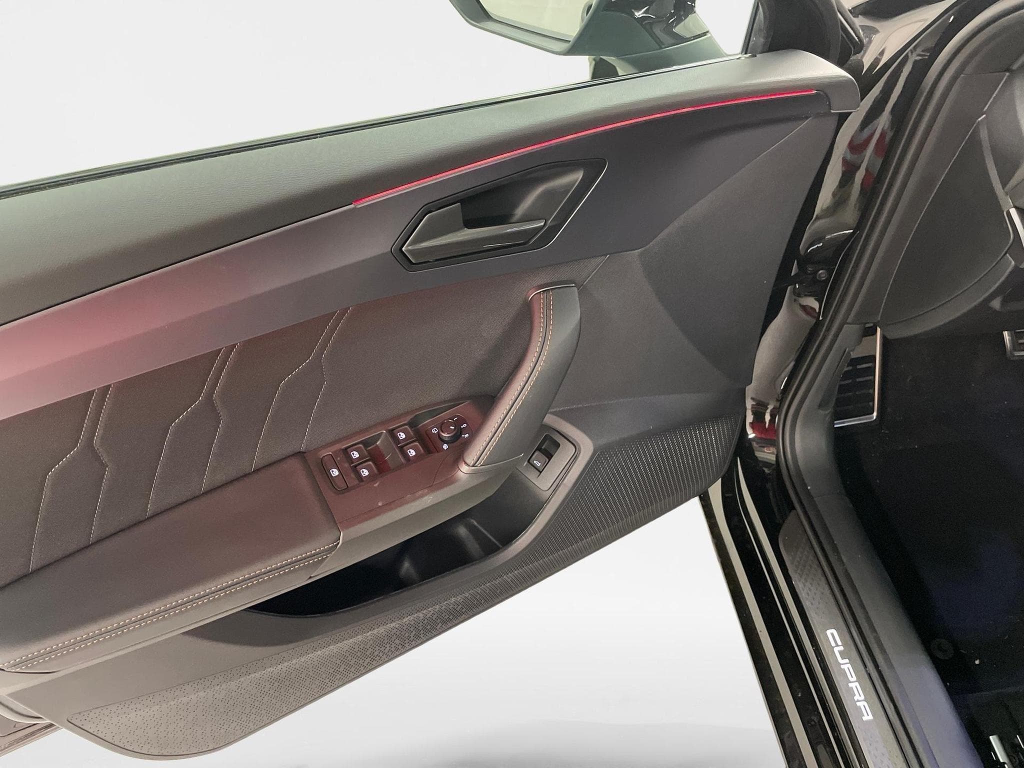 Cupra Leon Sportstourer (2026) - Photo 17