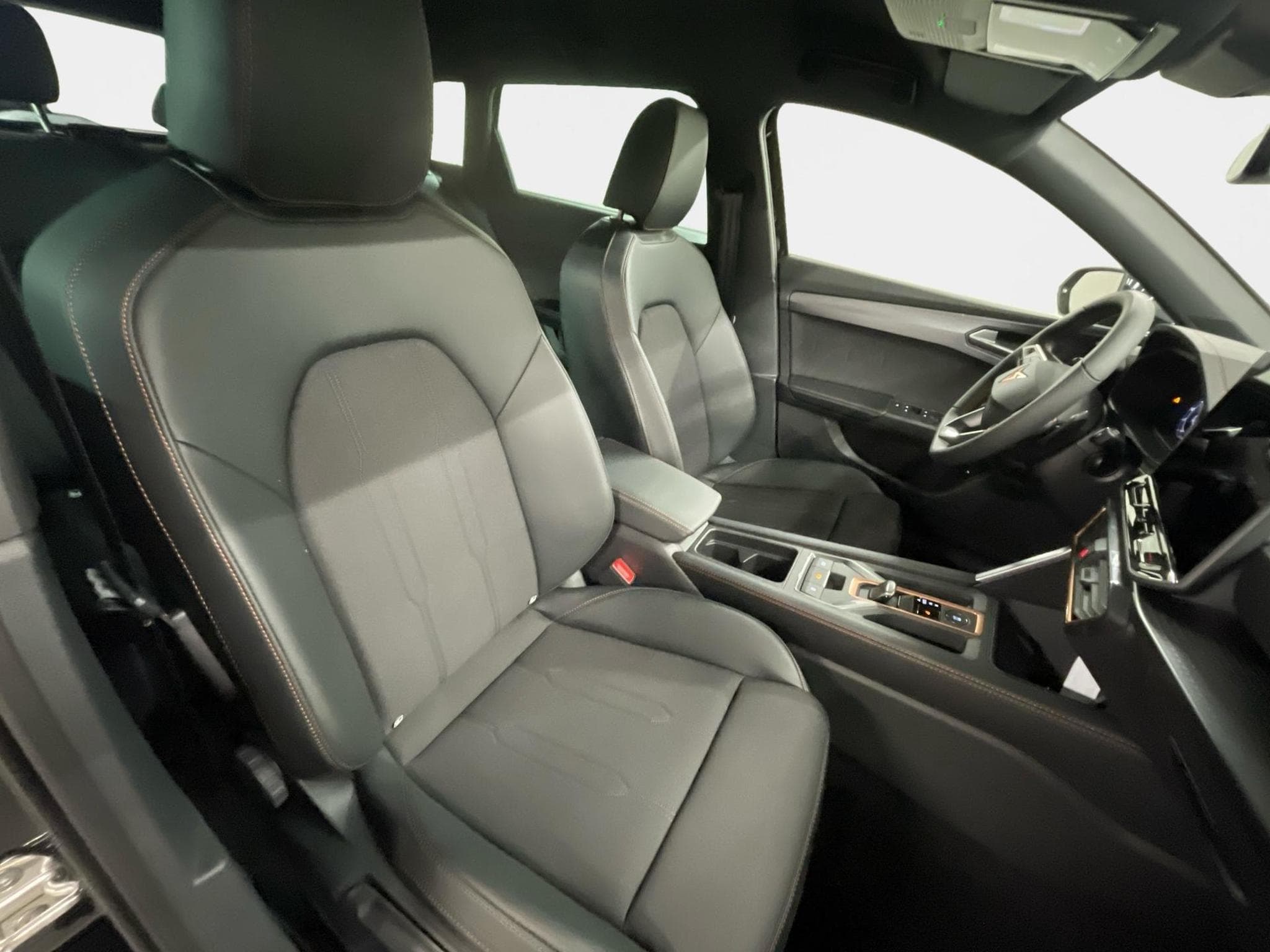 Cupra Leon Sportstourer (2026) - Photo 19