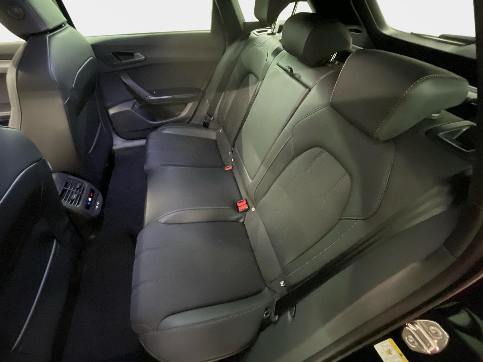 Cupra Leon Sportstourer (2026) - Photo 20