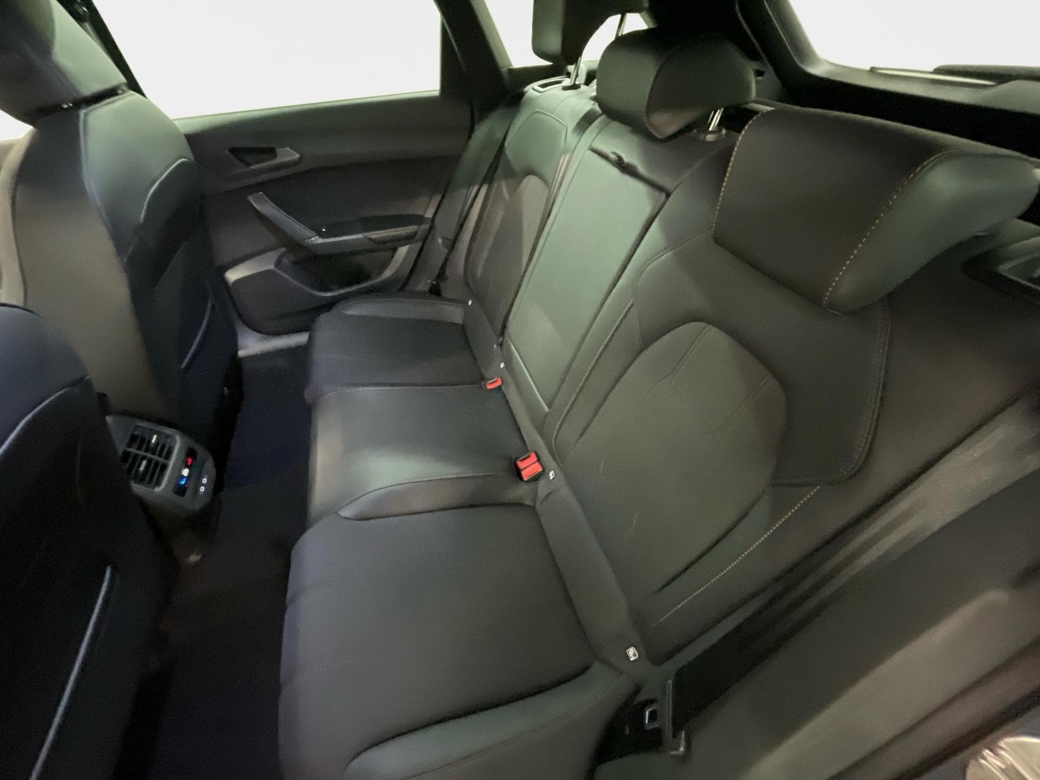 Cupra Leon Sportstourer (2026) - Foto 20