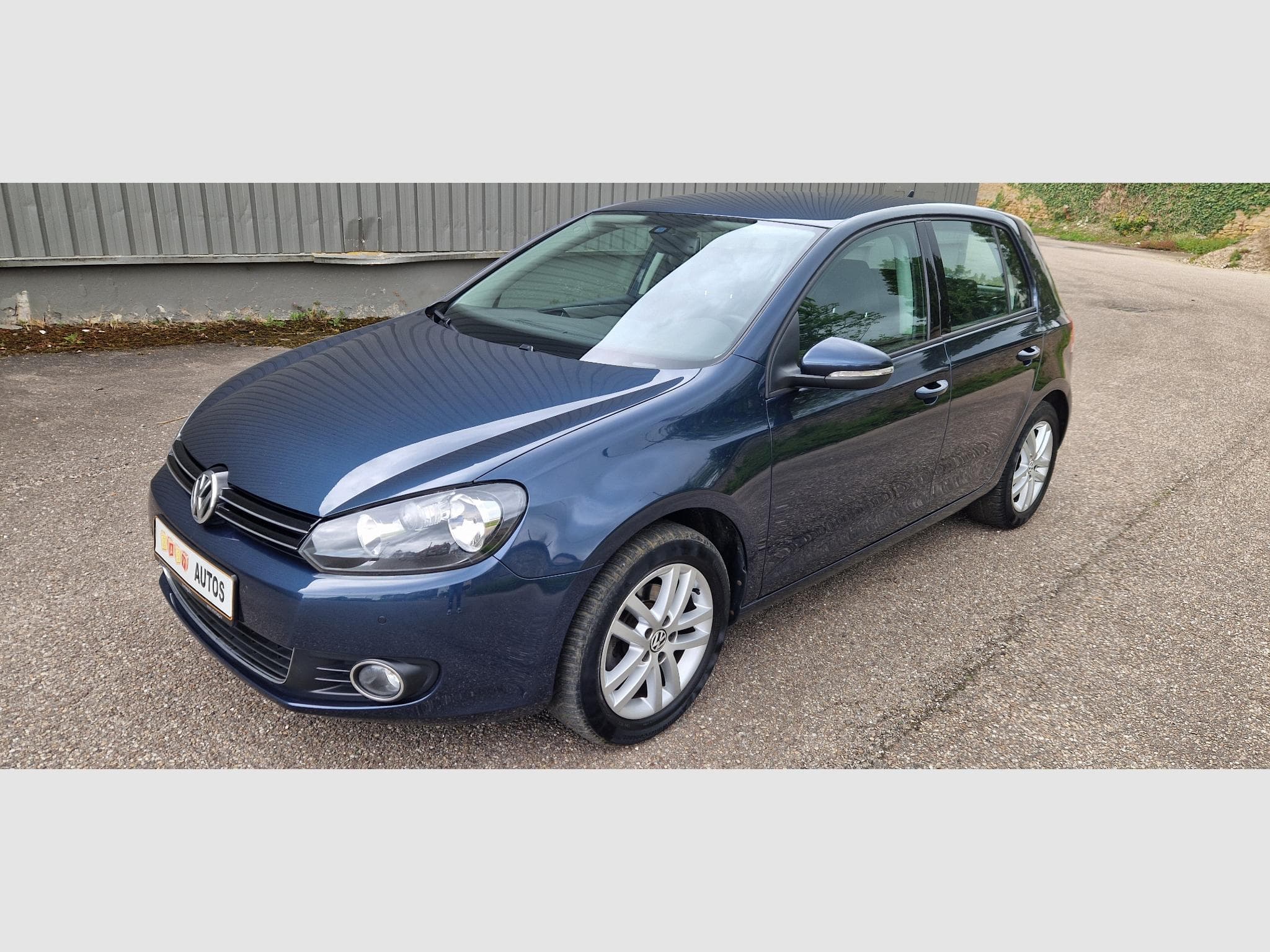 VW Golf VI 1.6 tdi DSG 105ch Highline (2011) - Photo 1