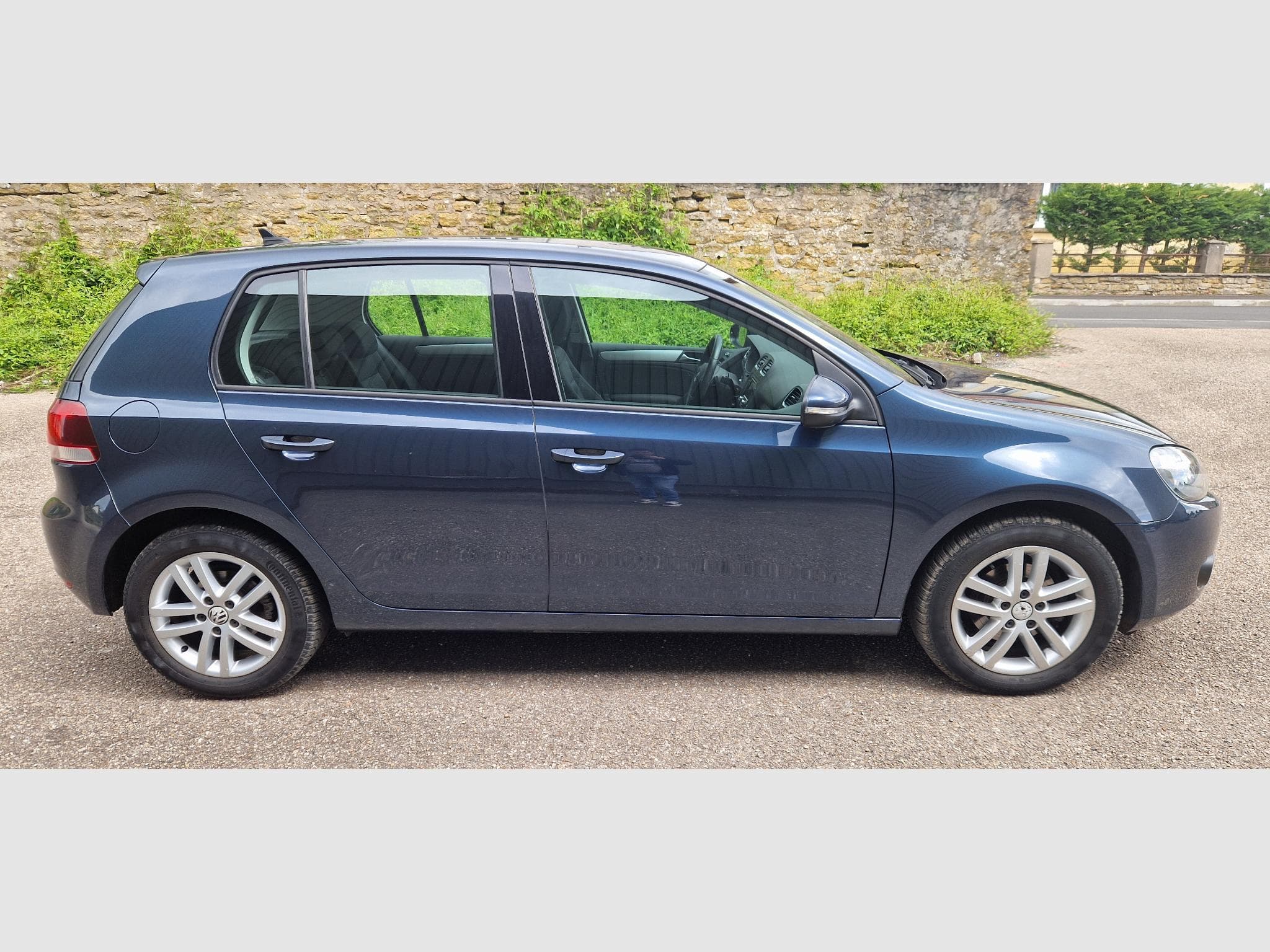 VW Golf VI 1.6 tdi DSG 105ch Highline (2011) - Photo 6
