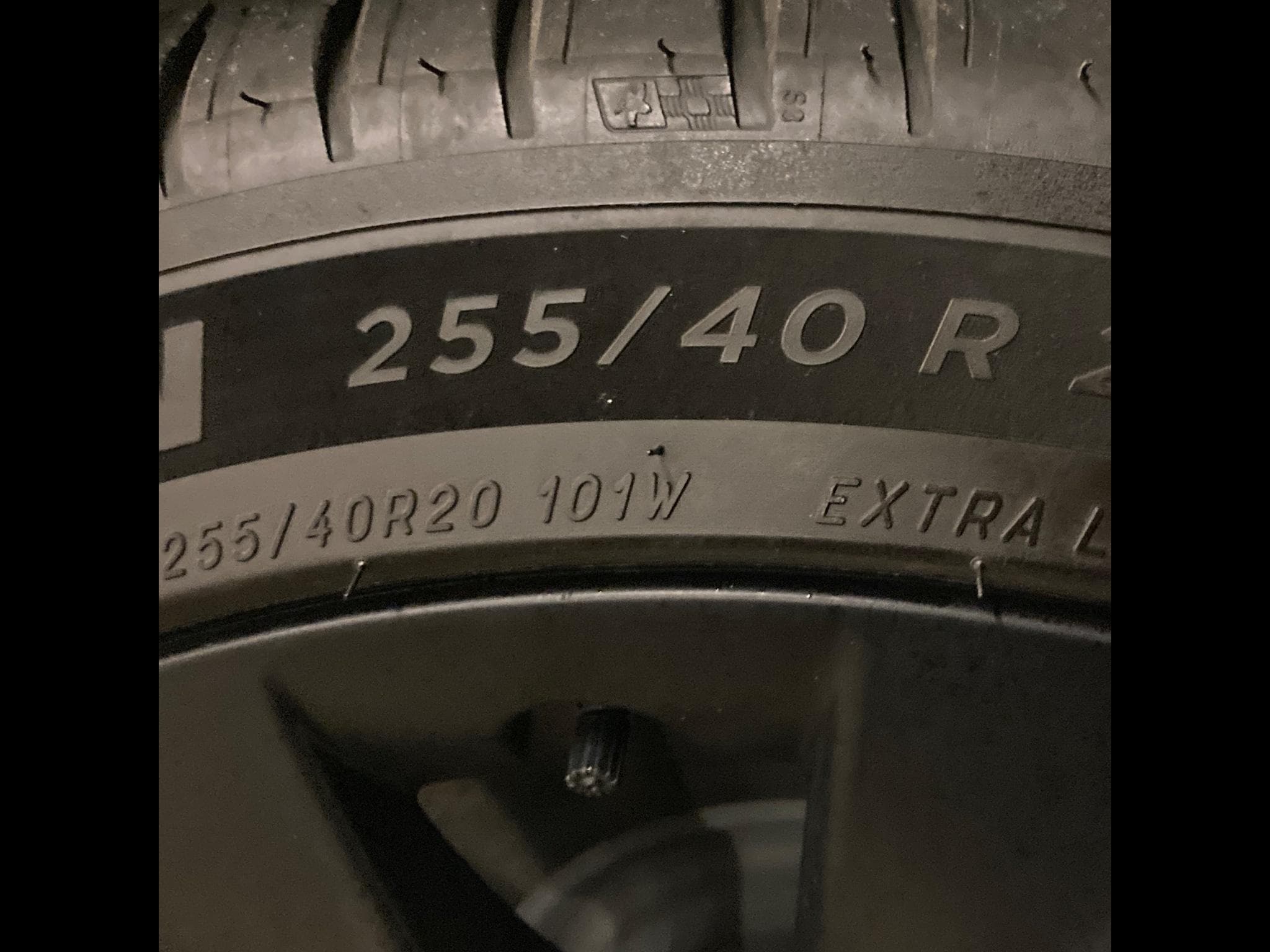 pneus – 20 - Photo 1