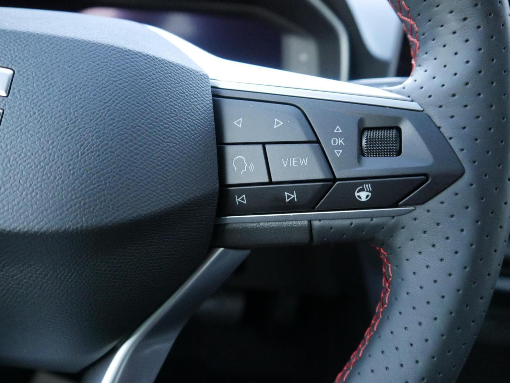 Seat Leon FR 1.5 eTSI (2026) - Photo 11