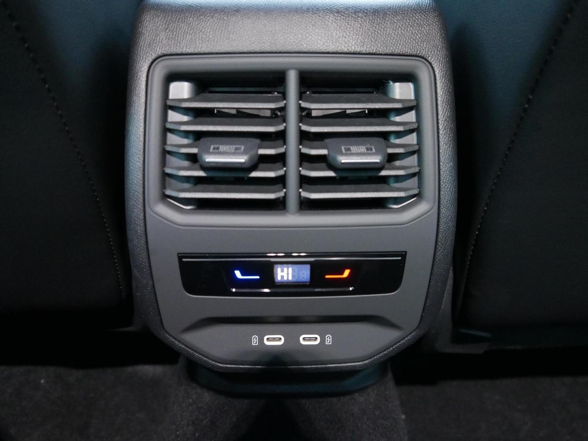 Seat Leon FR 1.5 eTSI (2026) - Photo 12