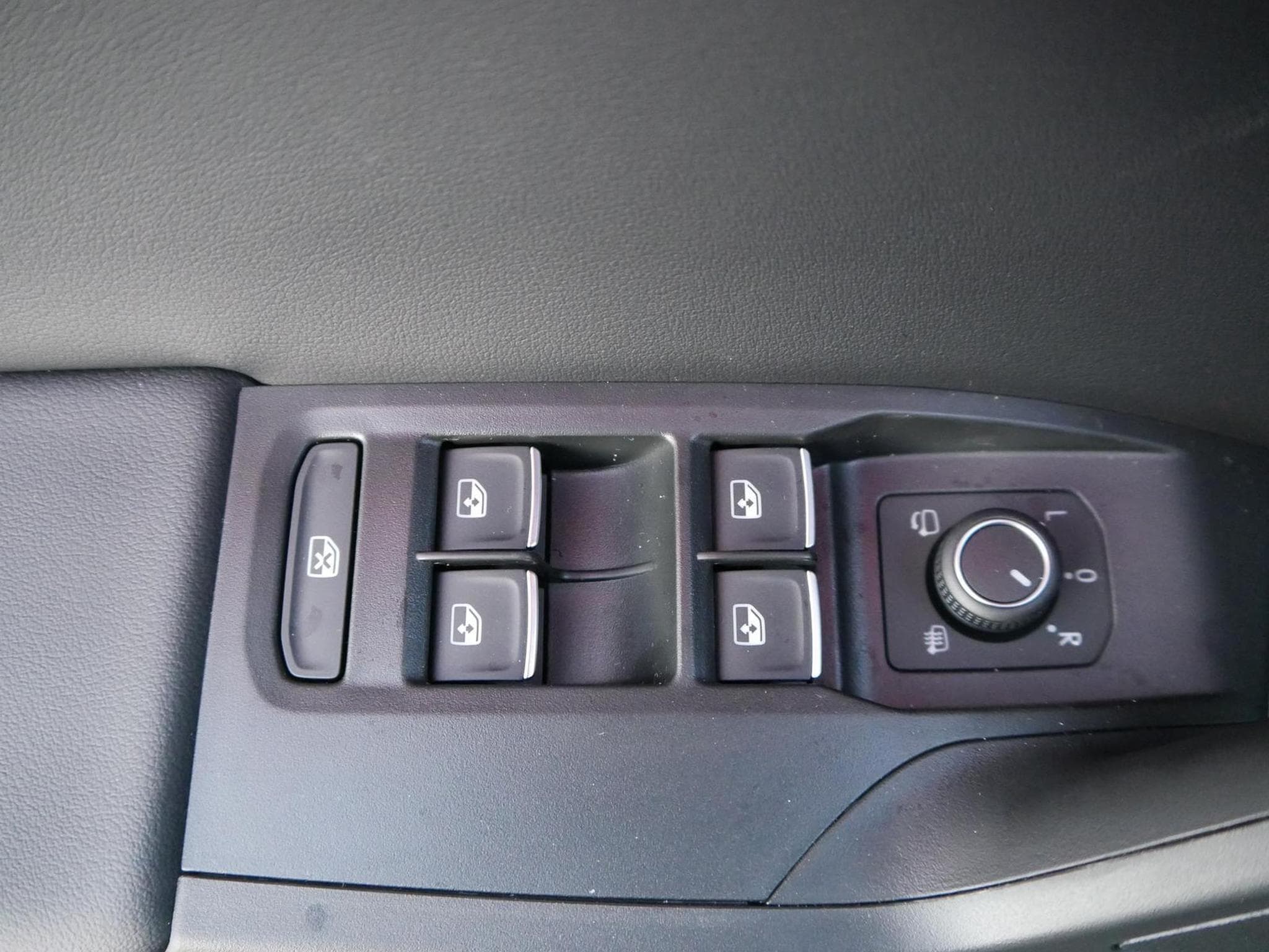 Seat Leon FR 1.5 eTSI (2025) - Photo 10