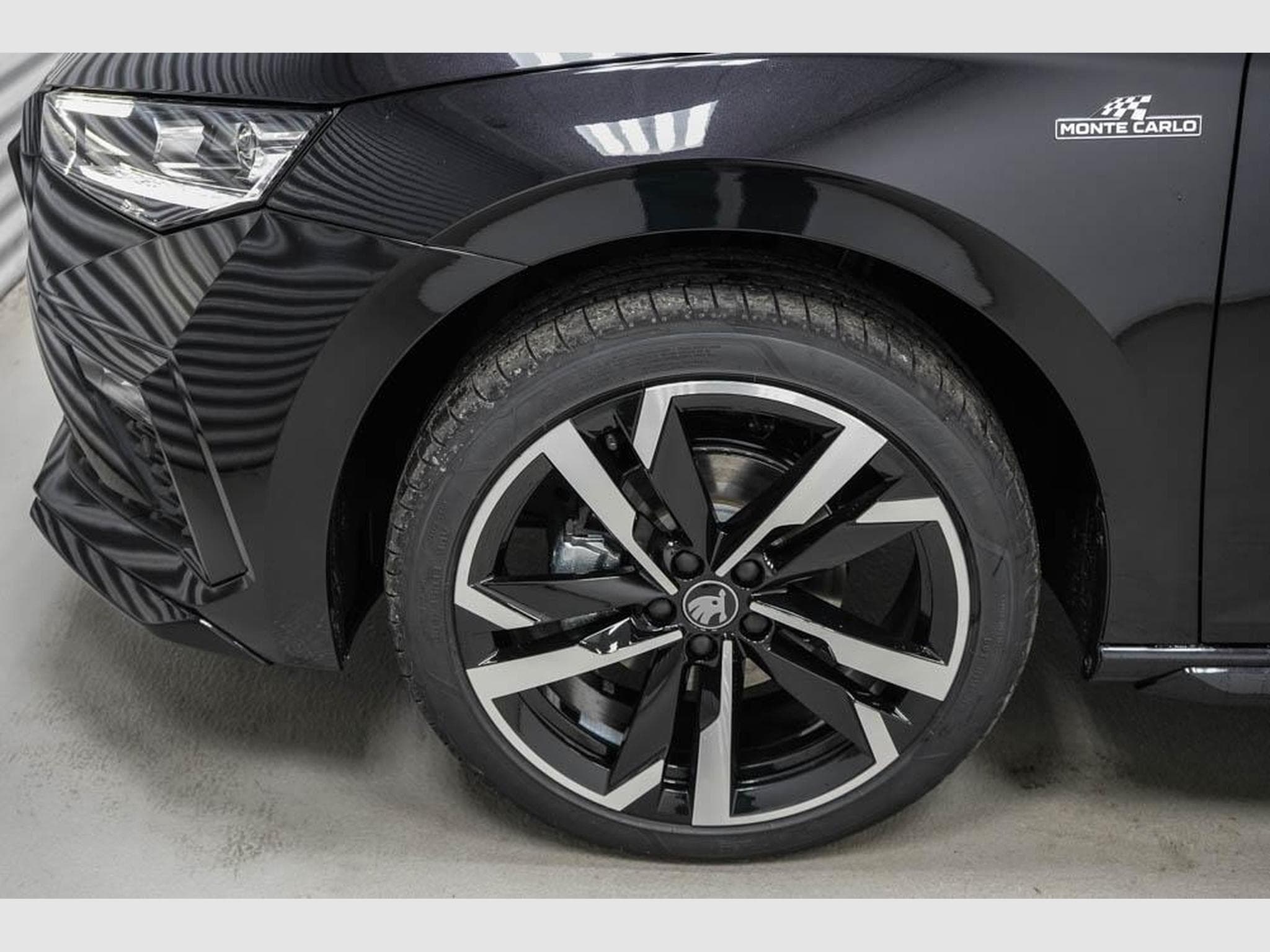 Skoda Scala 1,0 TSI DSG (2025) - Photo 4