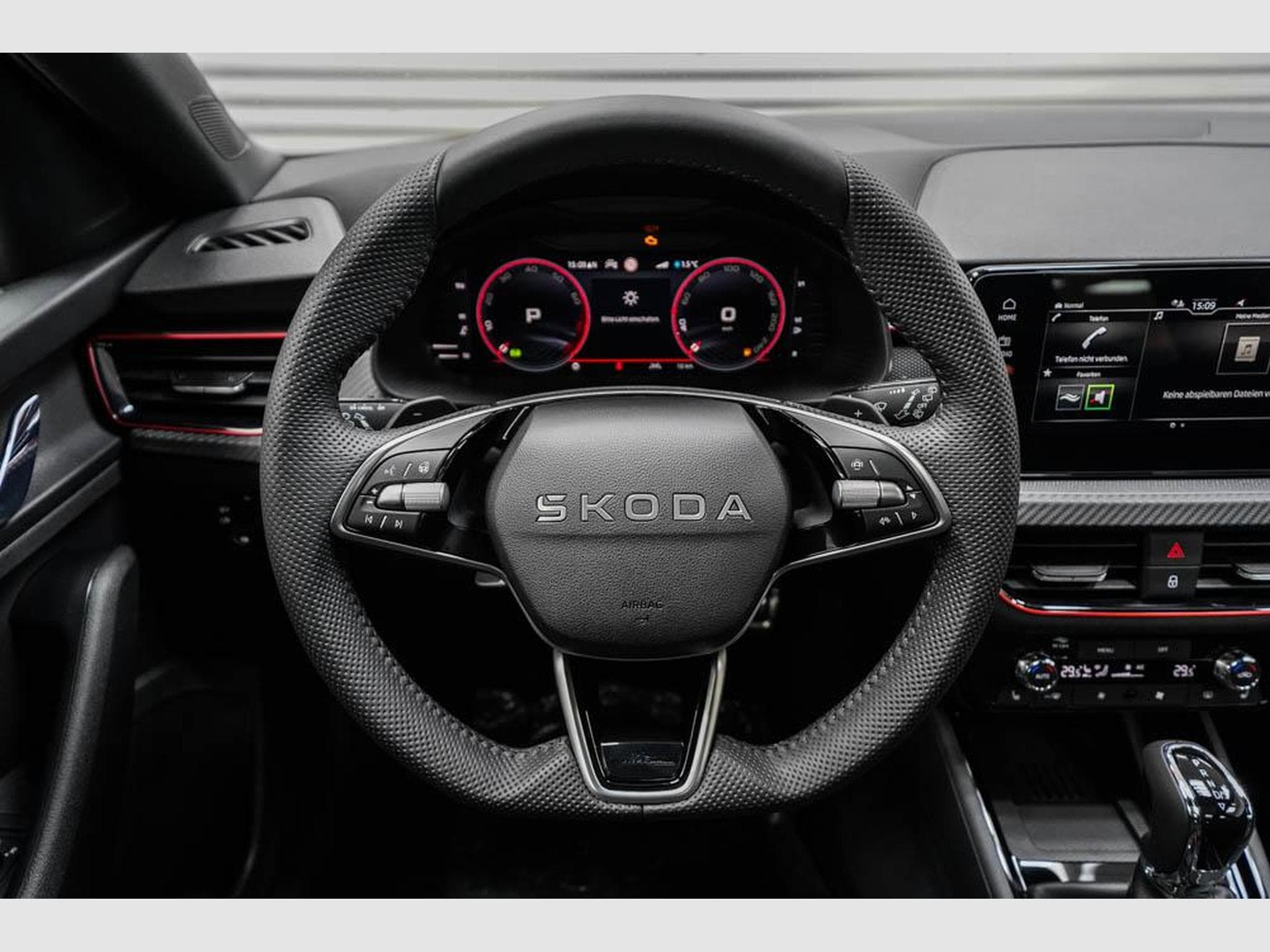 Skoda Scala 1,0 TSI DSG (2025) - Photo 8