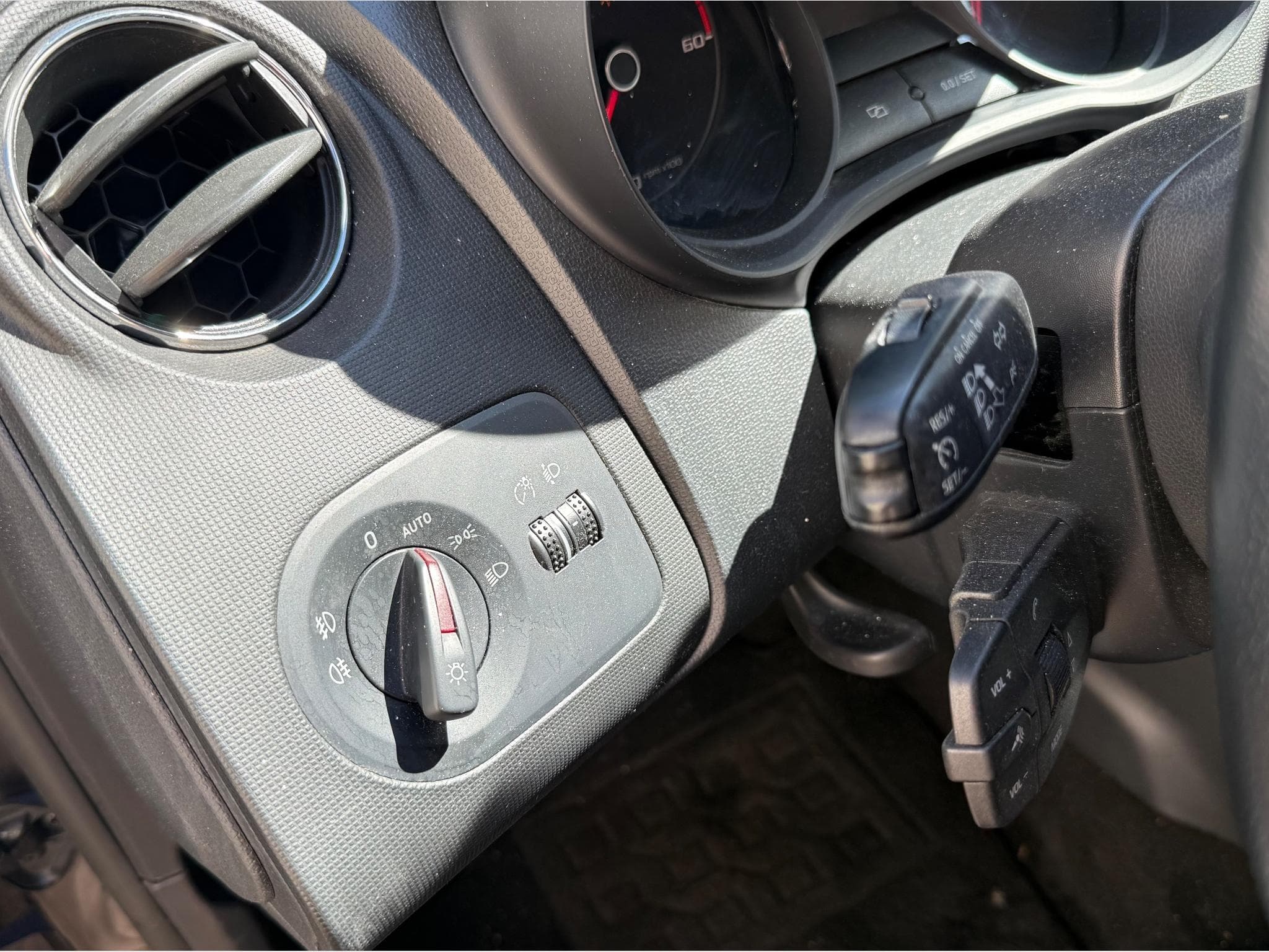 Seat Ibiza Itech (2015) - Photo 6