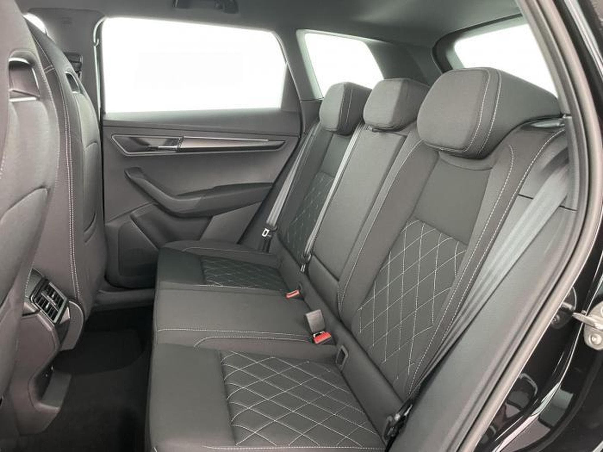 Skoda Karoq Sportline (2026) - Foto 13