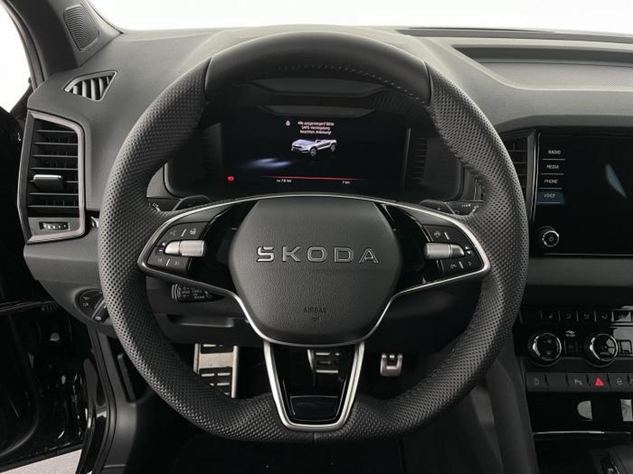 Skoda Karoq Sportline (2026) - Foto 16