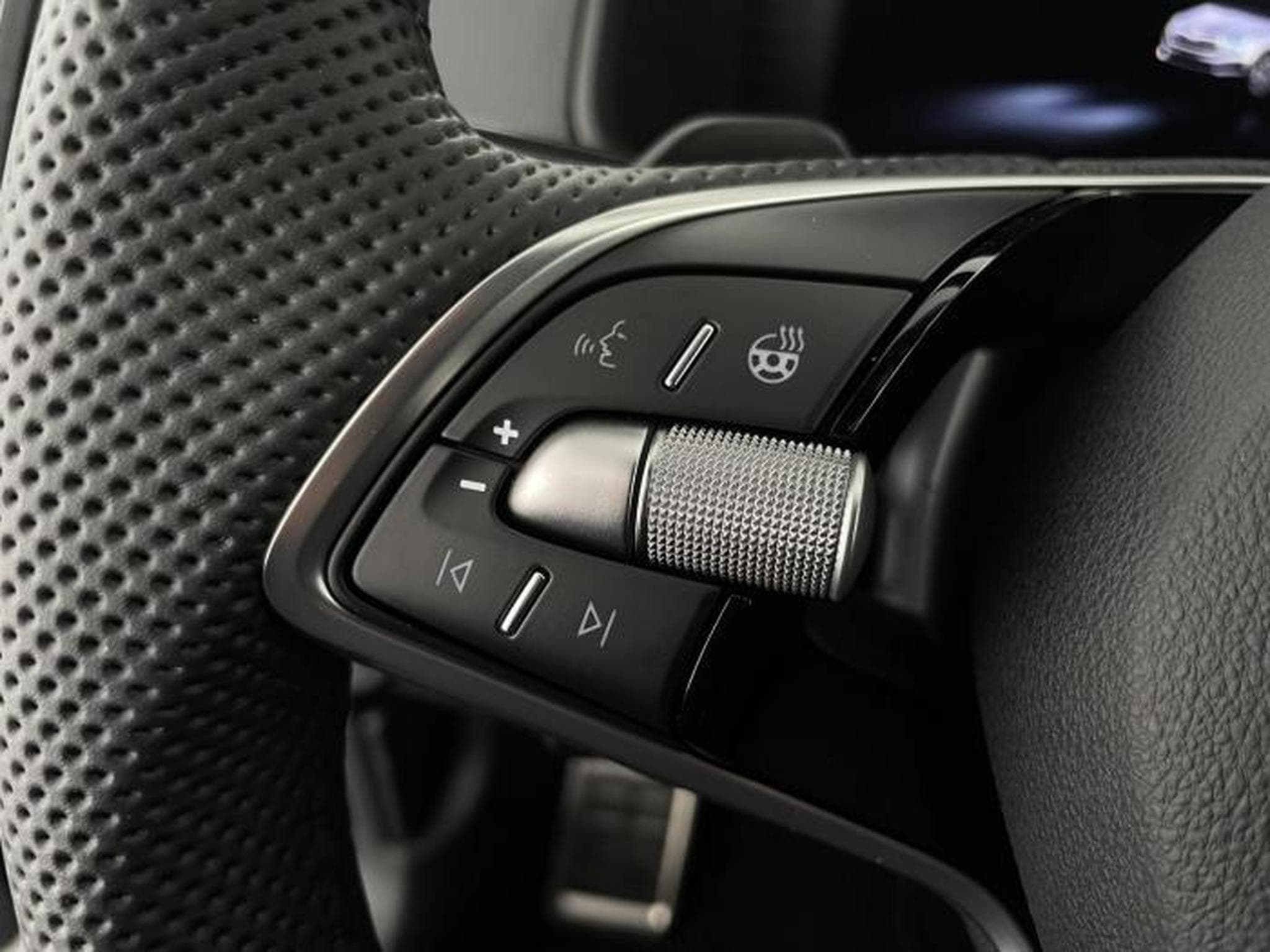 Skoda Karoq Sportline (2026) - Foto 21