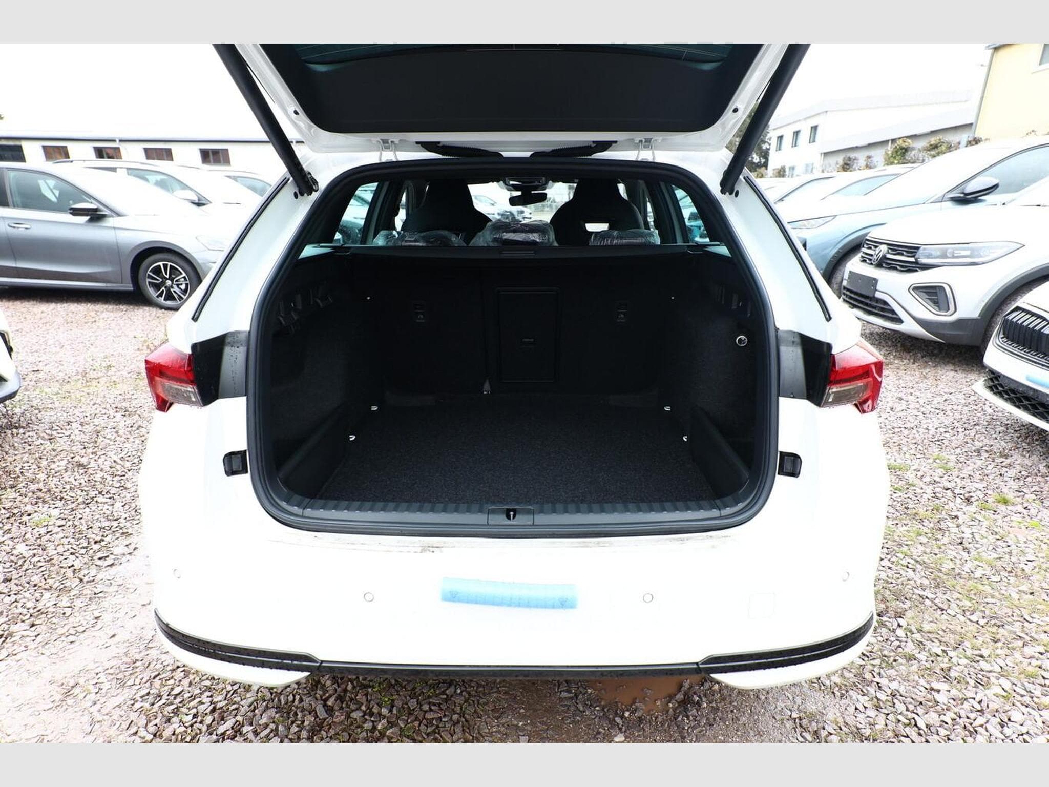 Skoda Octavia Sportline (2026) - Foto 11