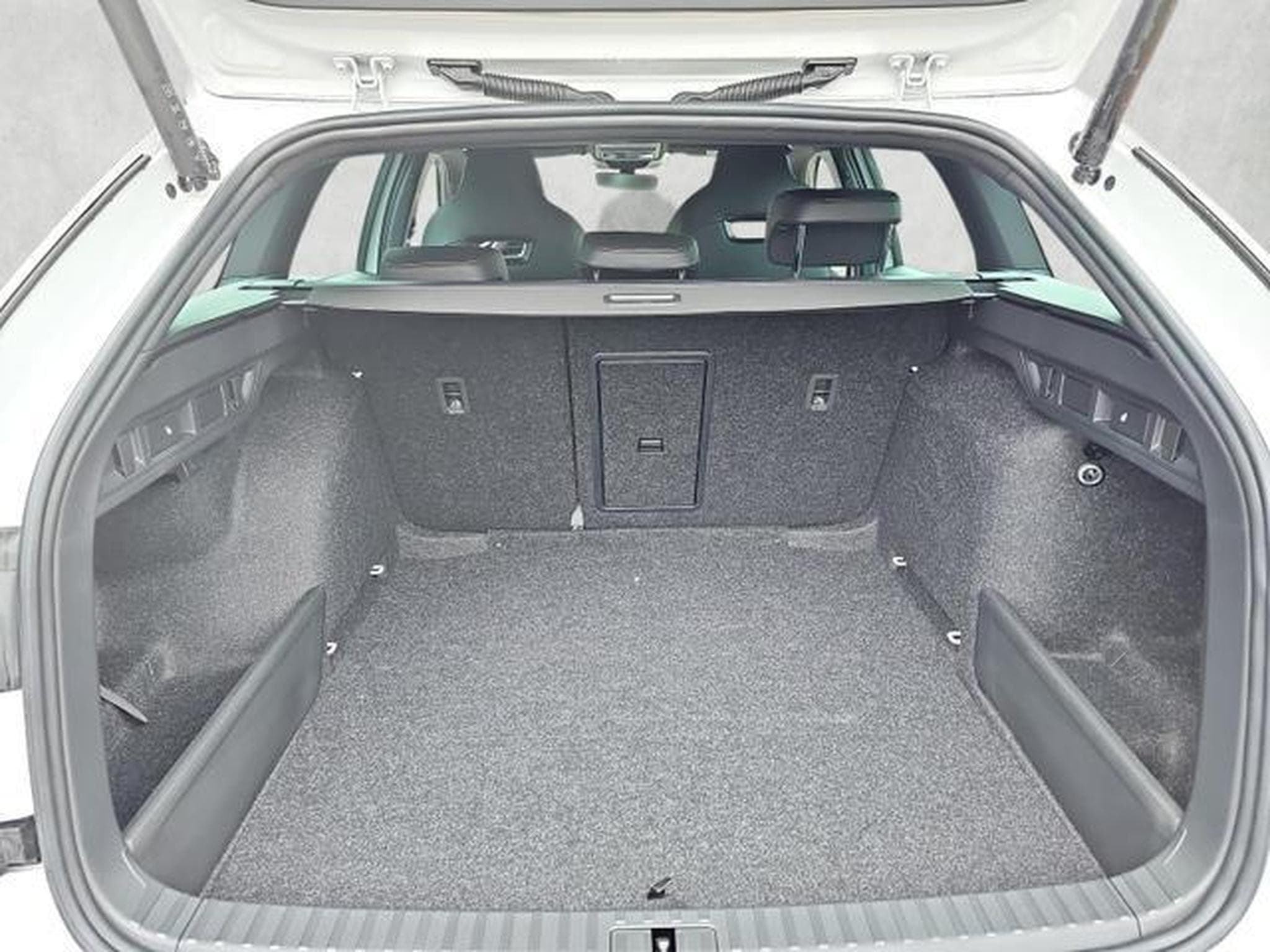 Skoda Octavia 2.0 TSI 150 kW 4x4 Sportline (2026) - Foto 1