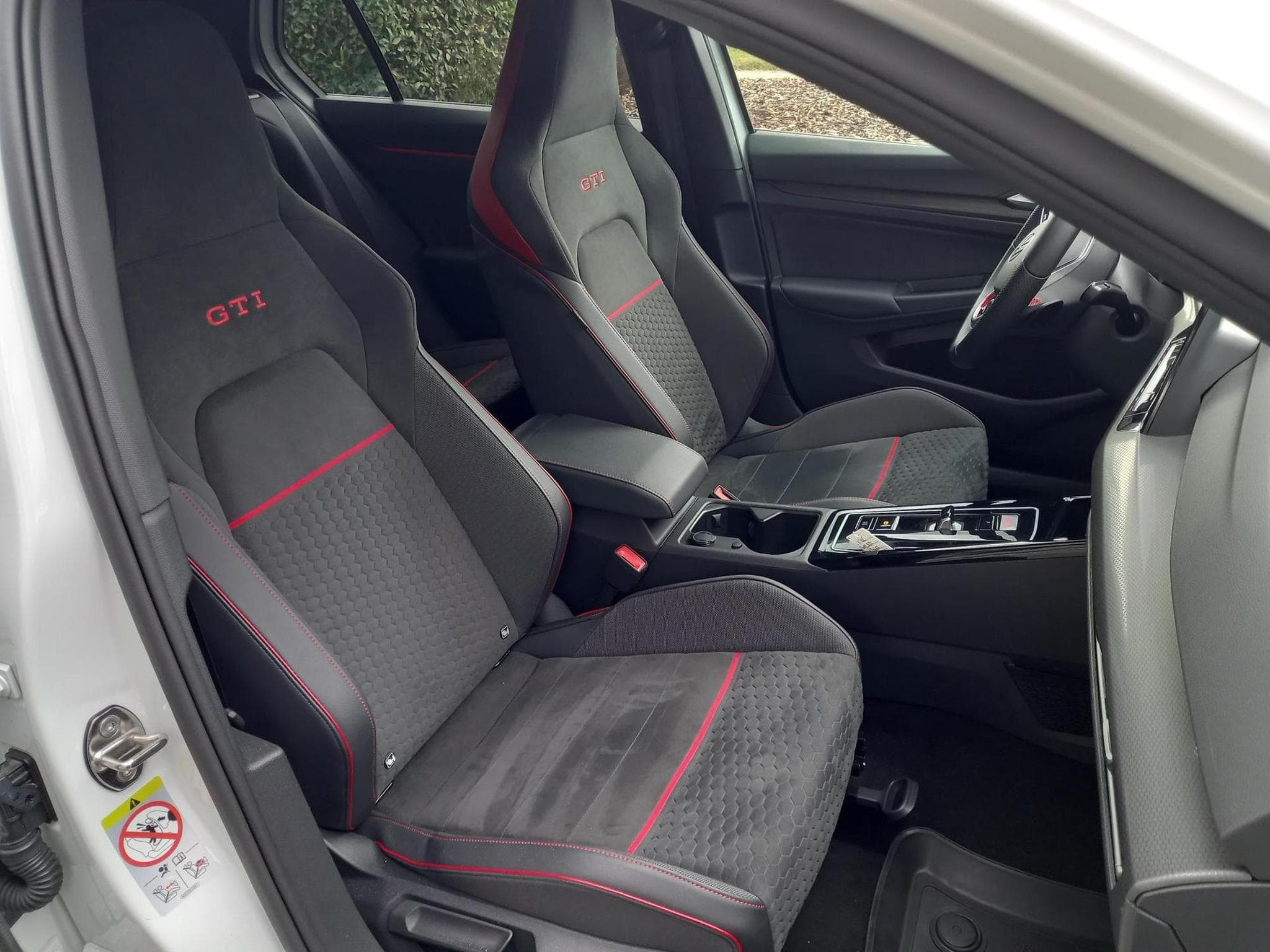 VW Golf Clubsport 2.0 TSI (2024) - Photo 8