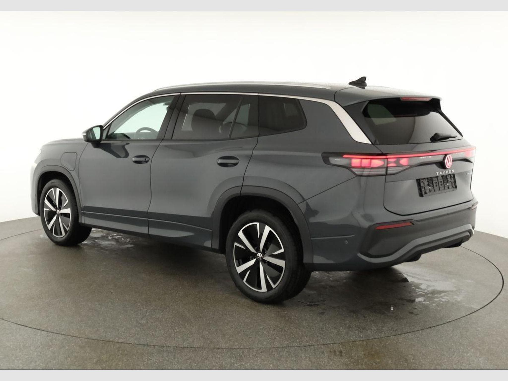 VW Tayron 1.5 TSI eHybrid 150 kW Life (2025) - Photo 3