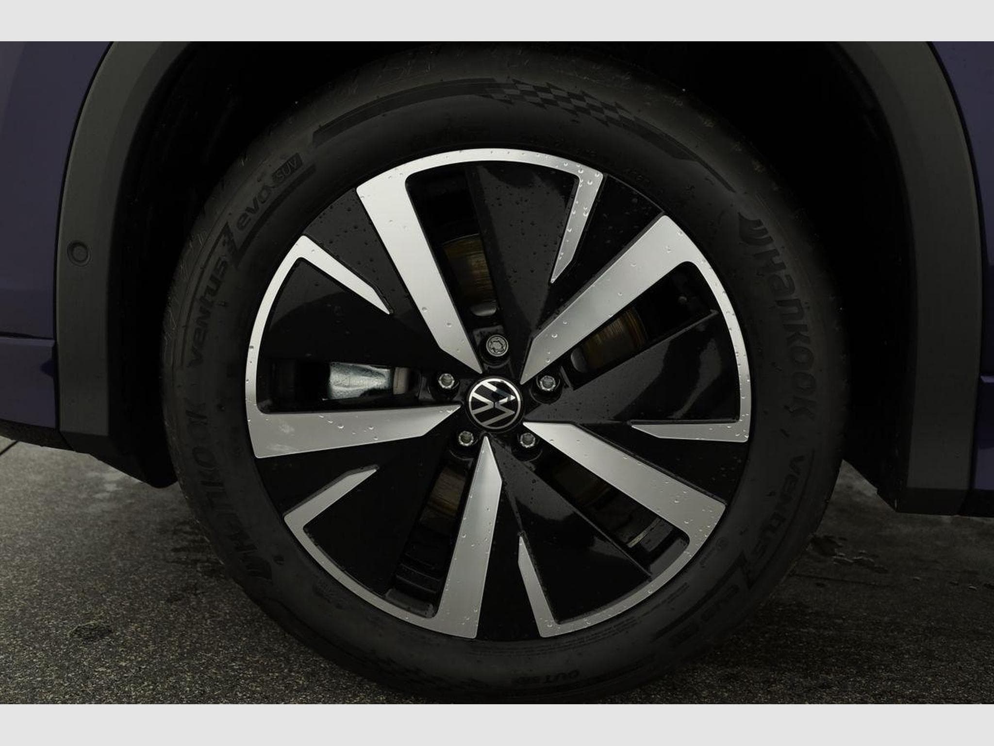 VW Tayron 1.5 TSI eHybrid 150 kW Life (2025) - Photo 16