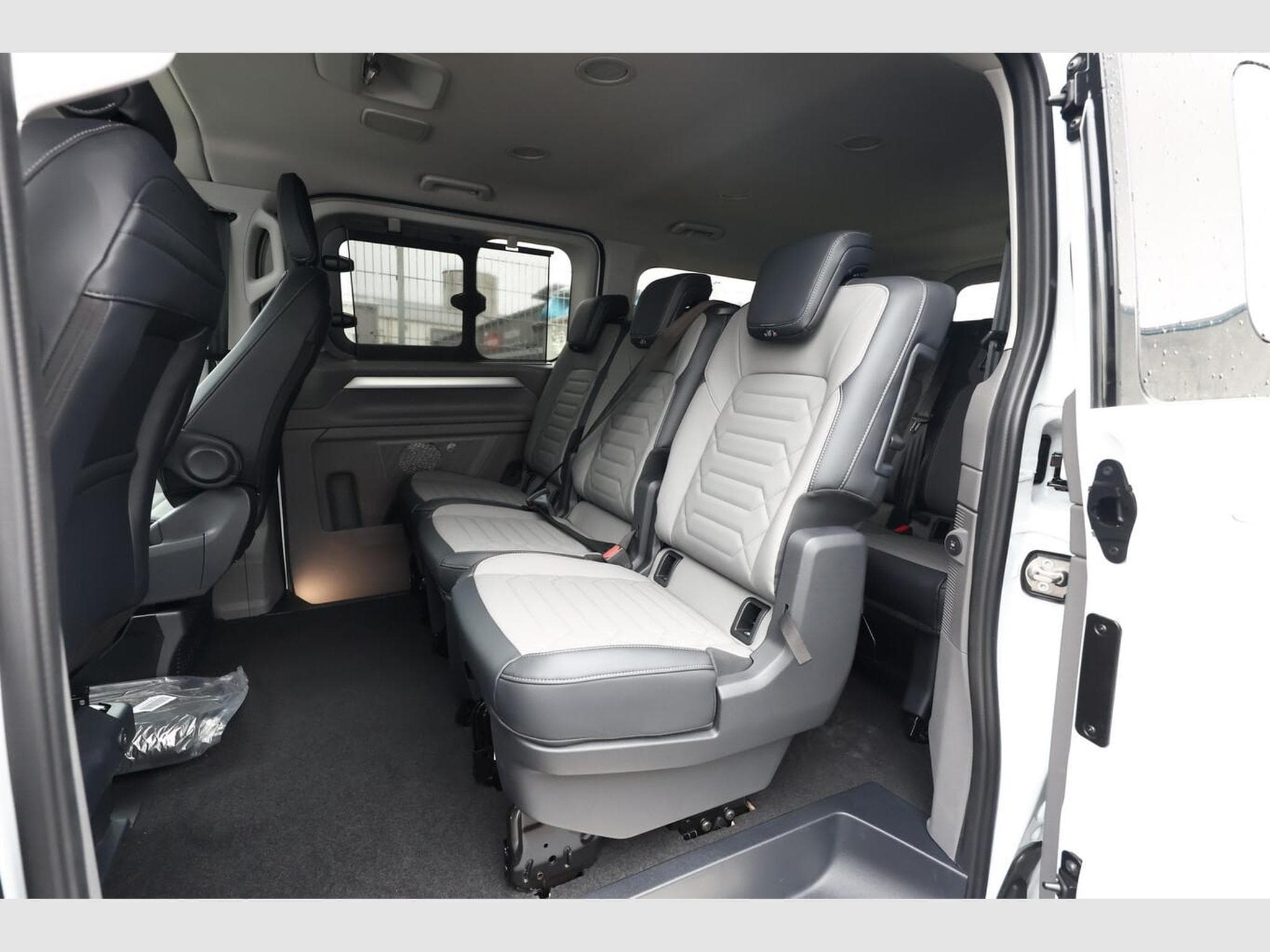 VW T7 Style (2026) - Photo 10