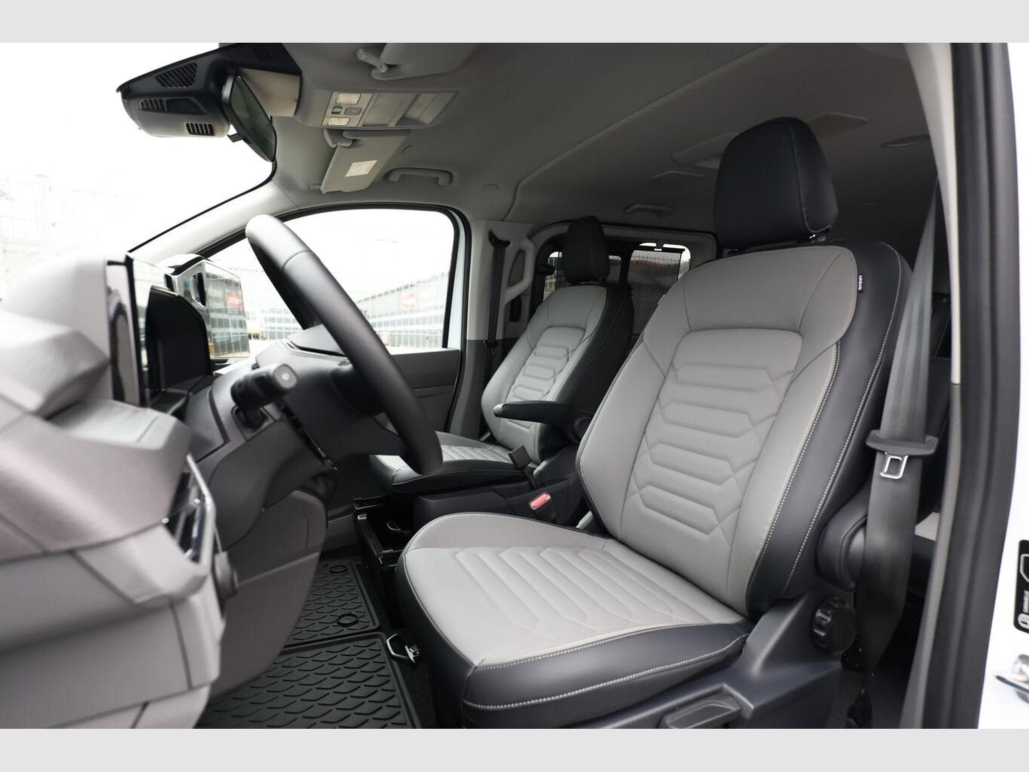 VW T7 Style (2026) - Photo 6
