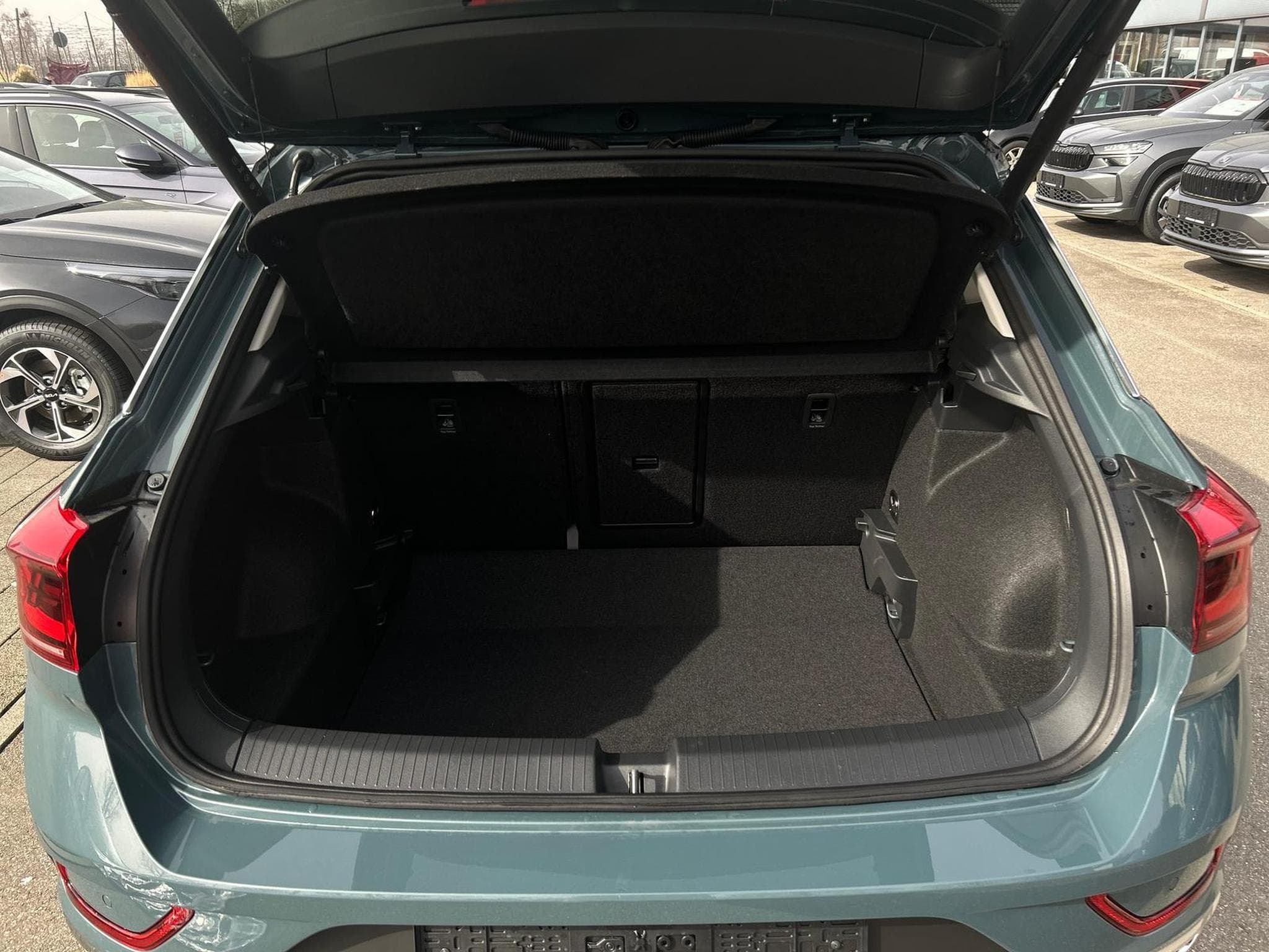 VW T-Roc Limited (2026) - Photo 17