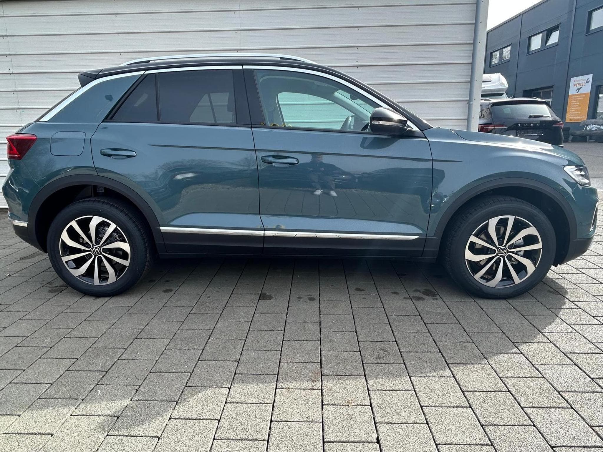 VW T-Roc Limited (2026) - Photo 3