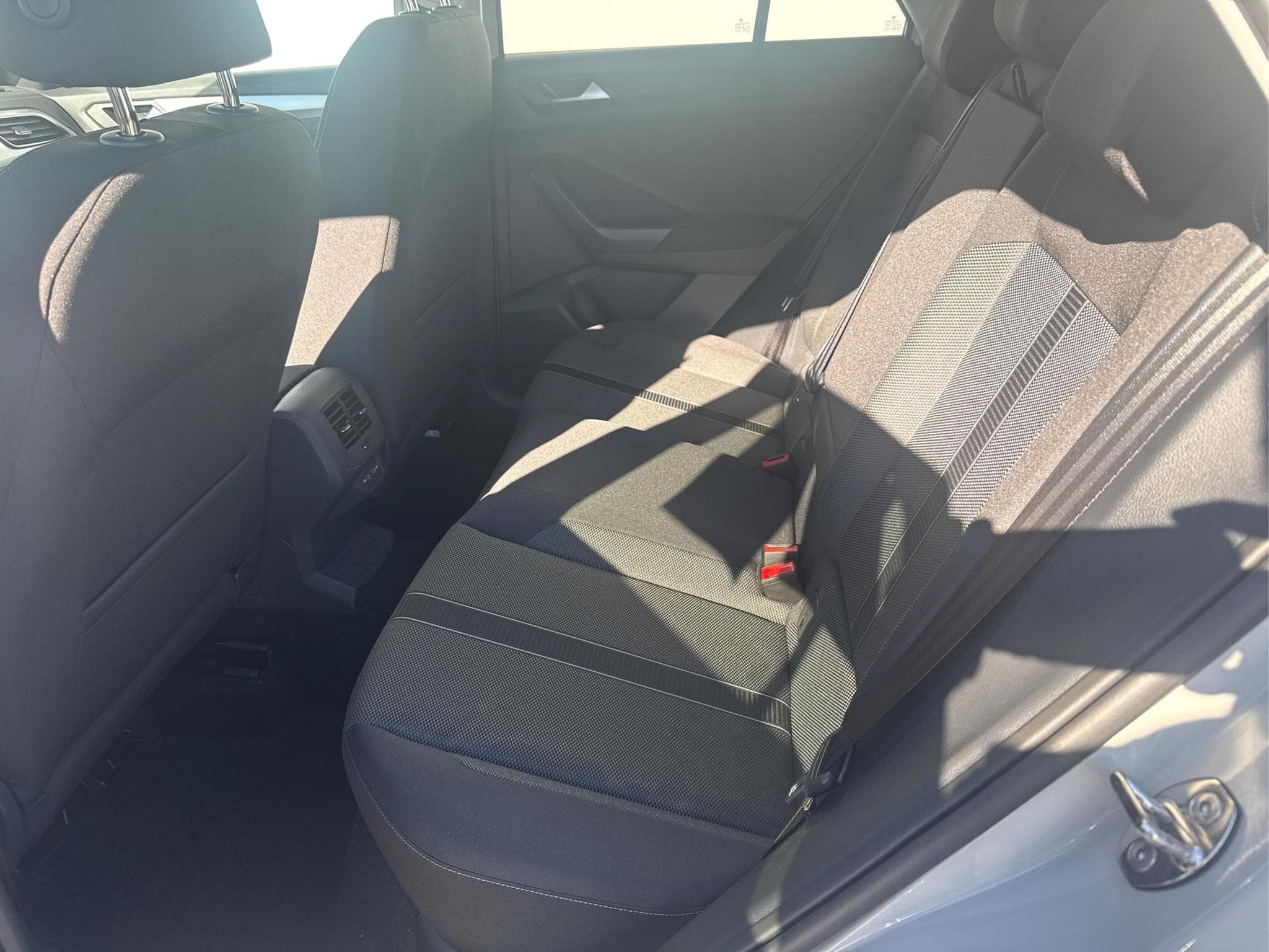 VW T-Roc EDITION (2026) - Photo 9