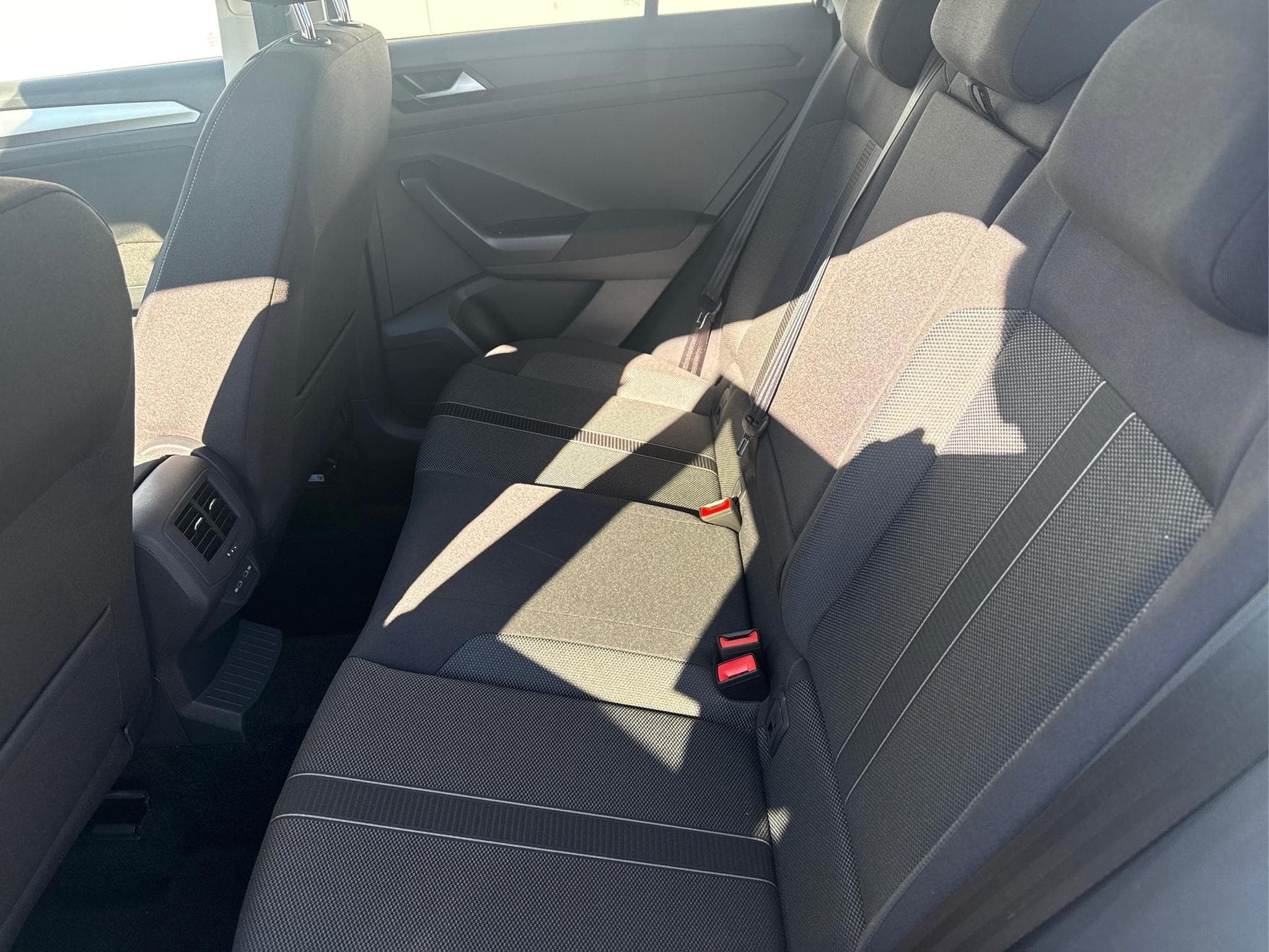 VW T-Roc EDITION (2026) - Photo 9