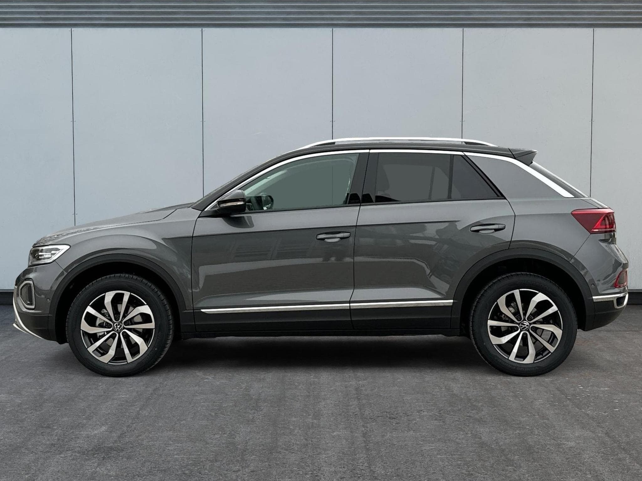 VW T-Roc Limited (2026) - Photo 2