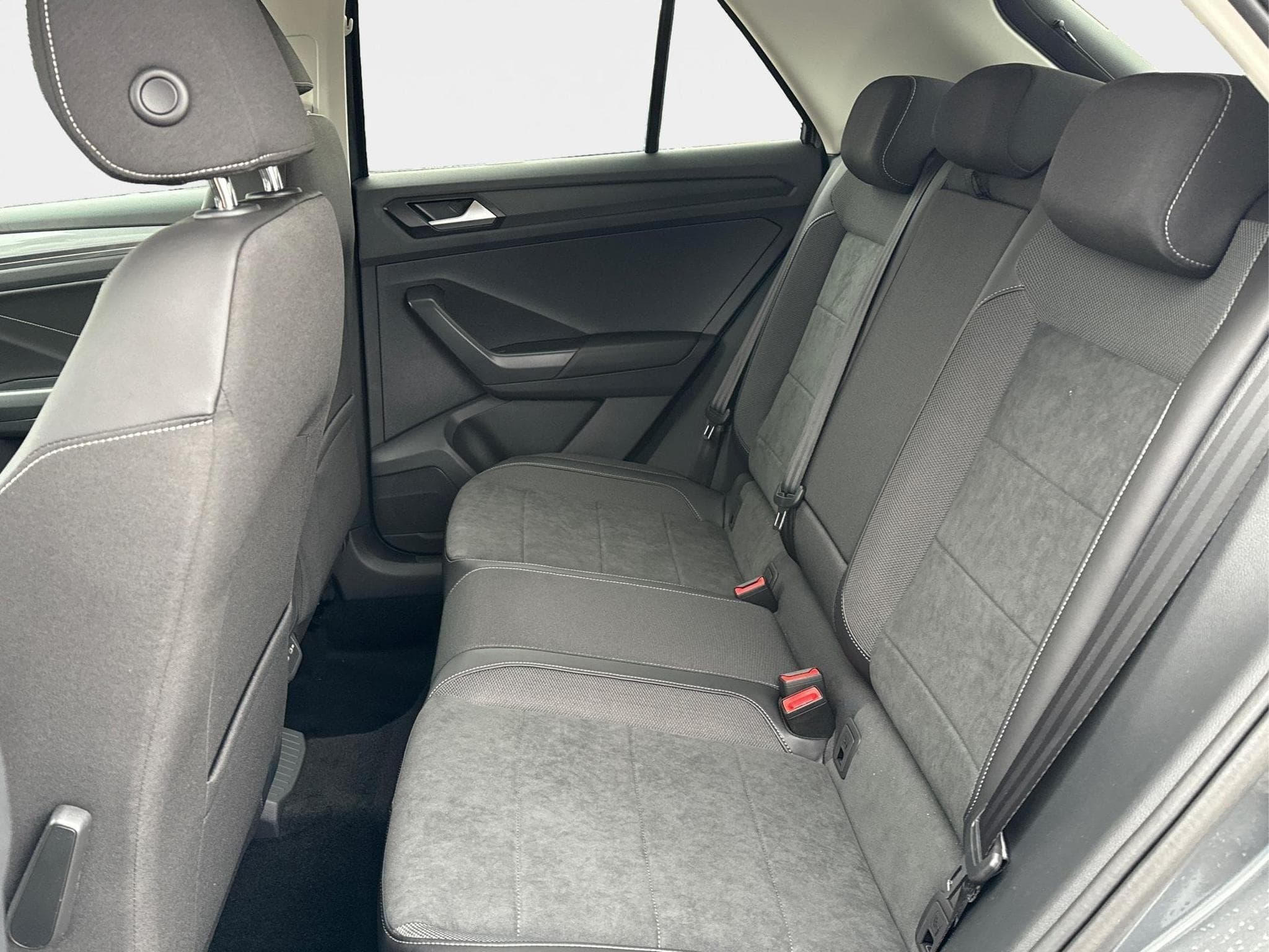 VW T-Roc Limited (2026) - Photo 16