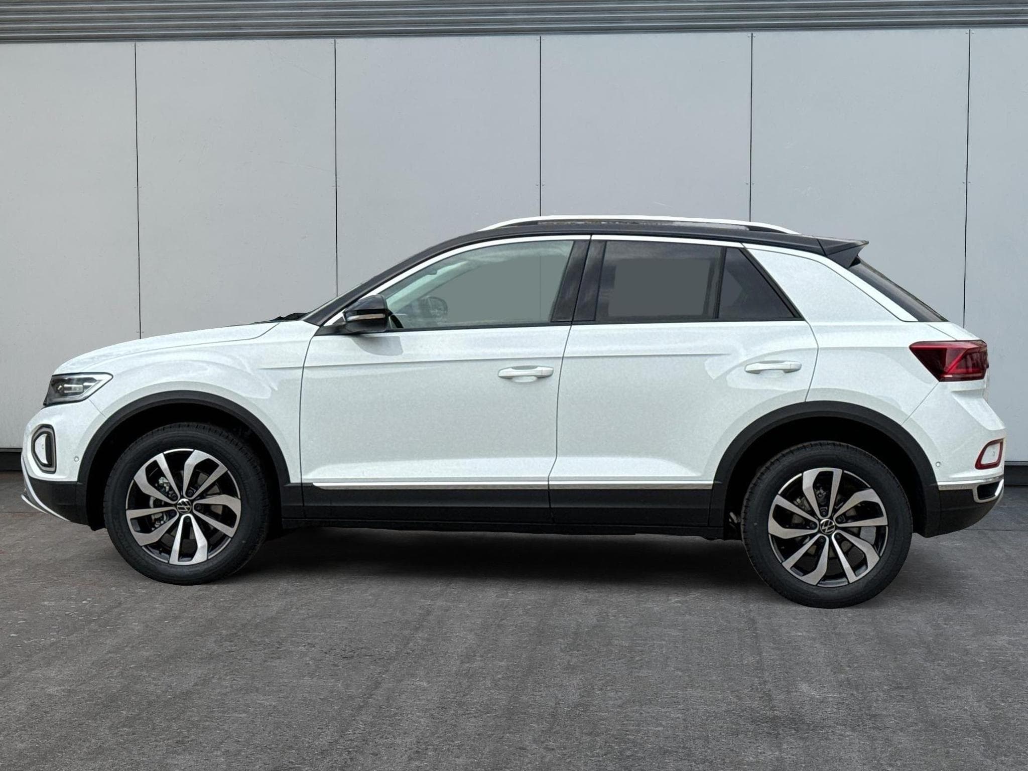 VW T-Roc Limited (2026) - Photo 2