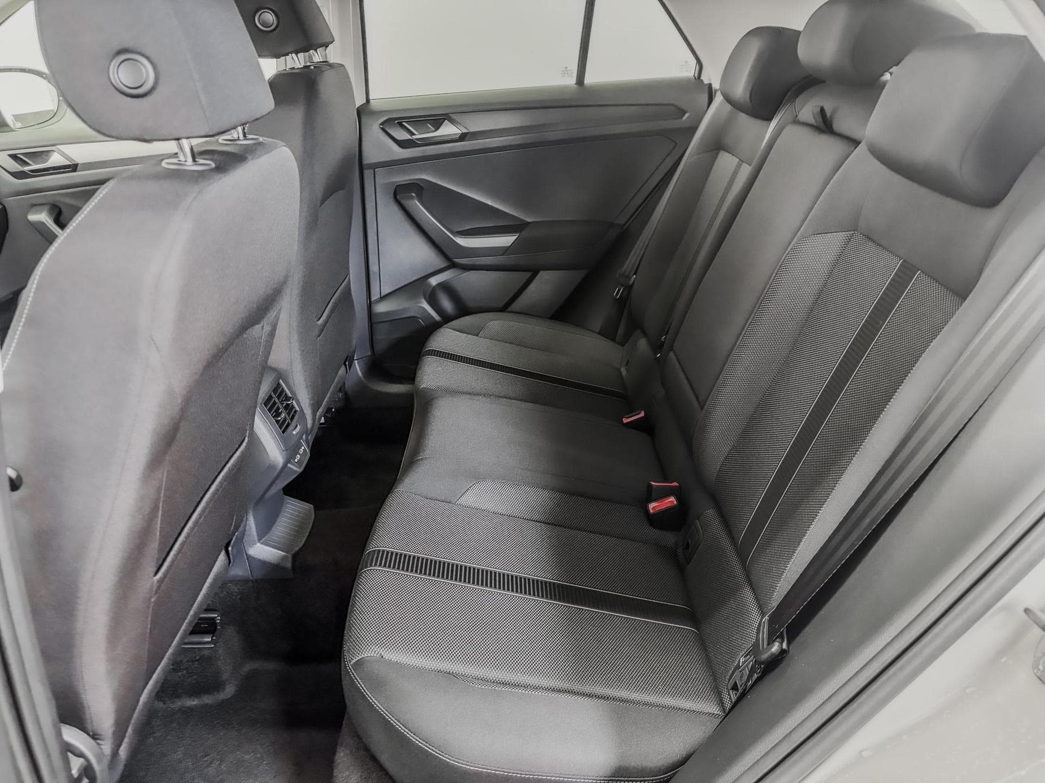 VW T-Roc EDITION (2026) - Photo 12