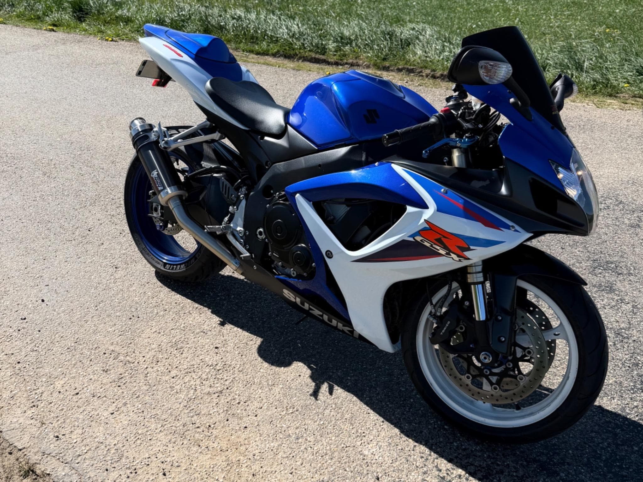 Suzuki GSXR GSX-R 600 K7 (2007) - Foto 1