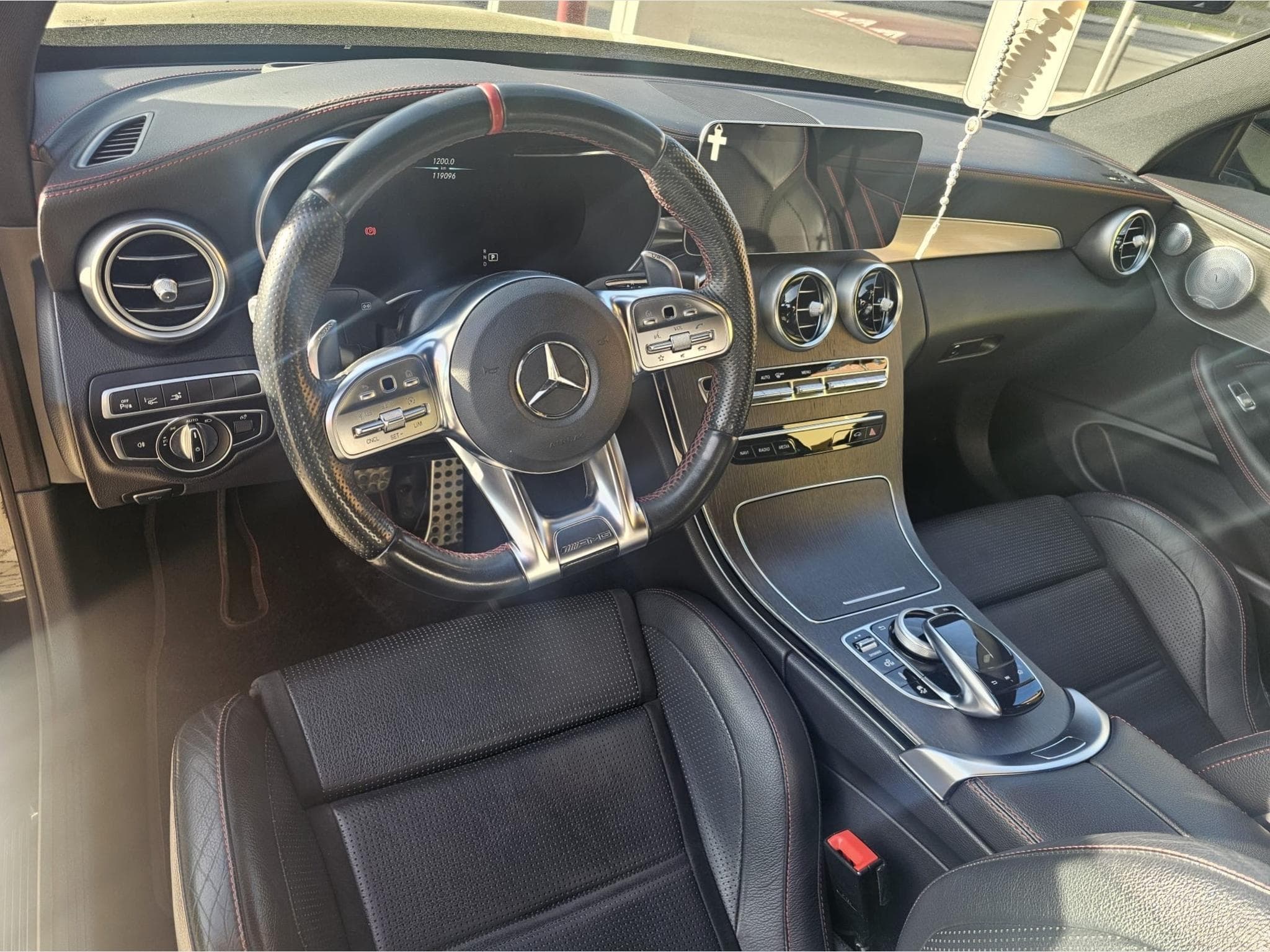 Mercedes C 43 AMG Coupé (2018) - Photo 6