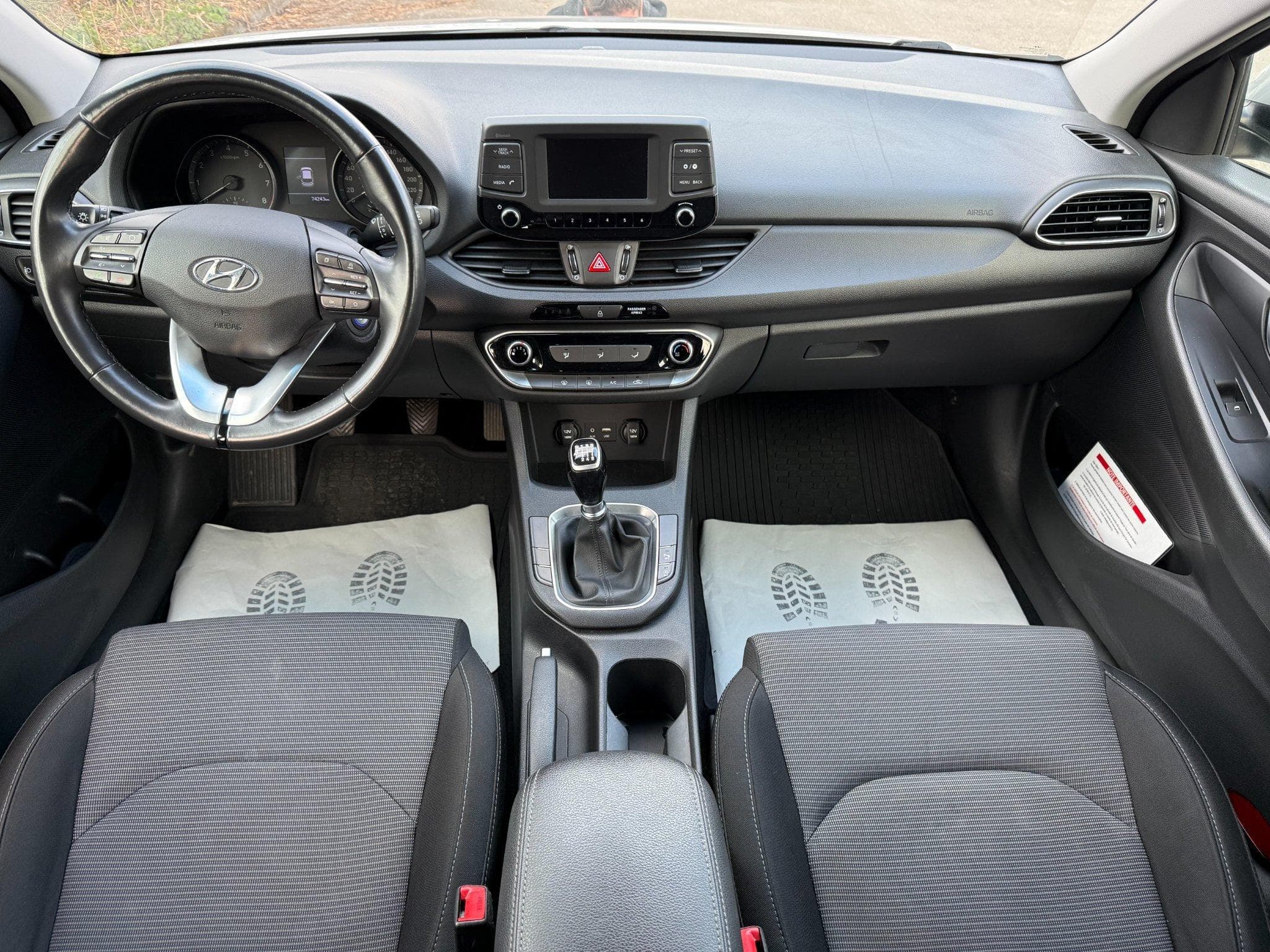 Hyundai i30 (2017) - Photo 2