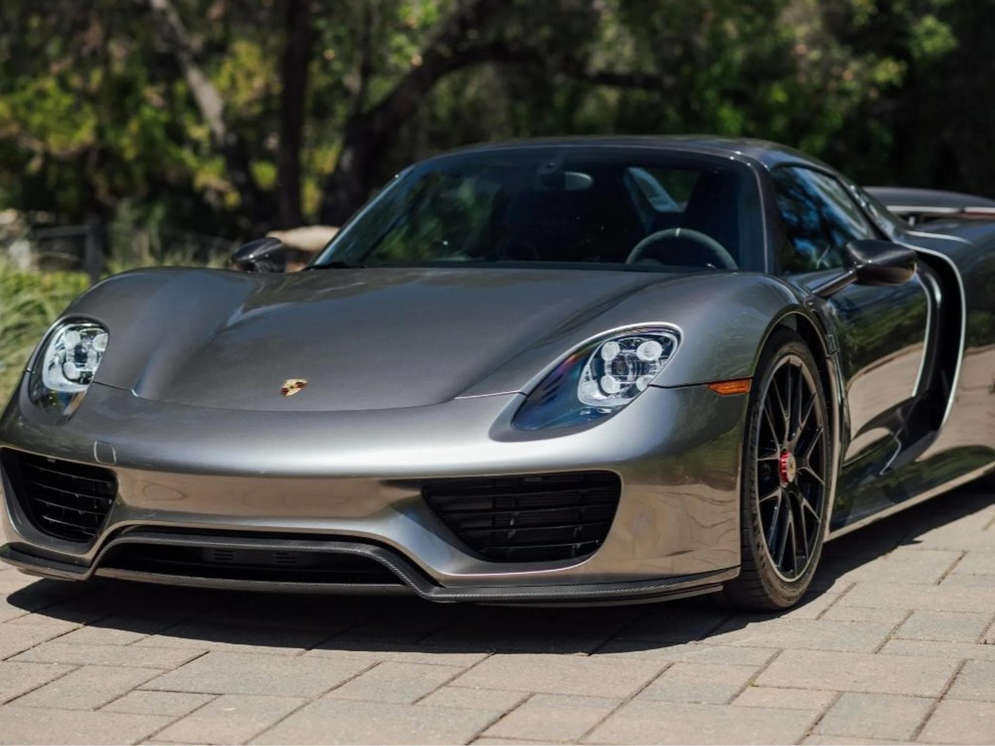 Porsche 918 Spyder Weissach Edition (2015) - Photo 1