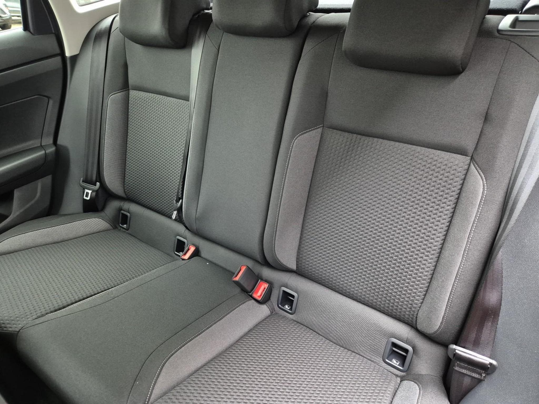 VW Taigo 1.0 TSI 116PS (2026) - Photo 11