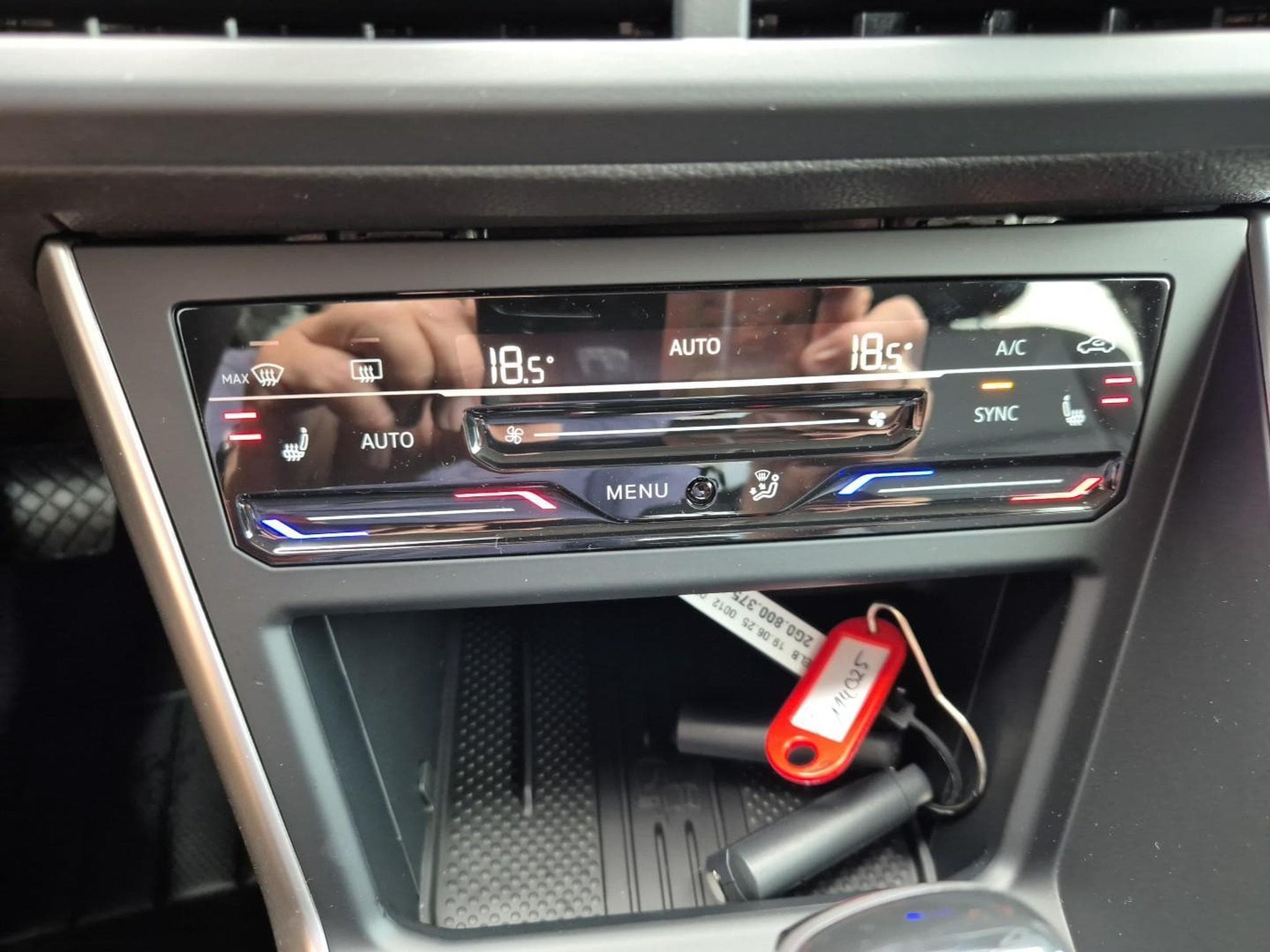 VW Taigo 1.0 TSI 116PS (2026) - Photo 19