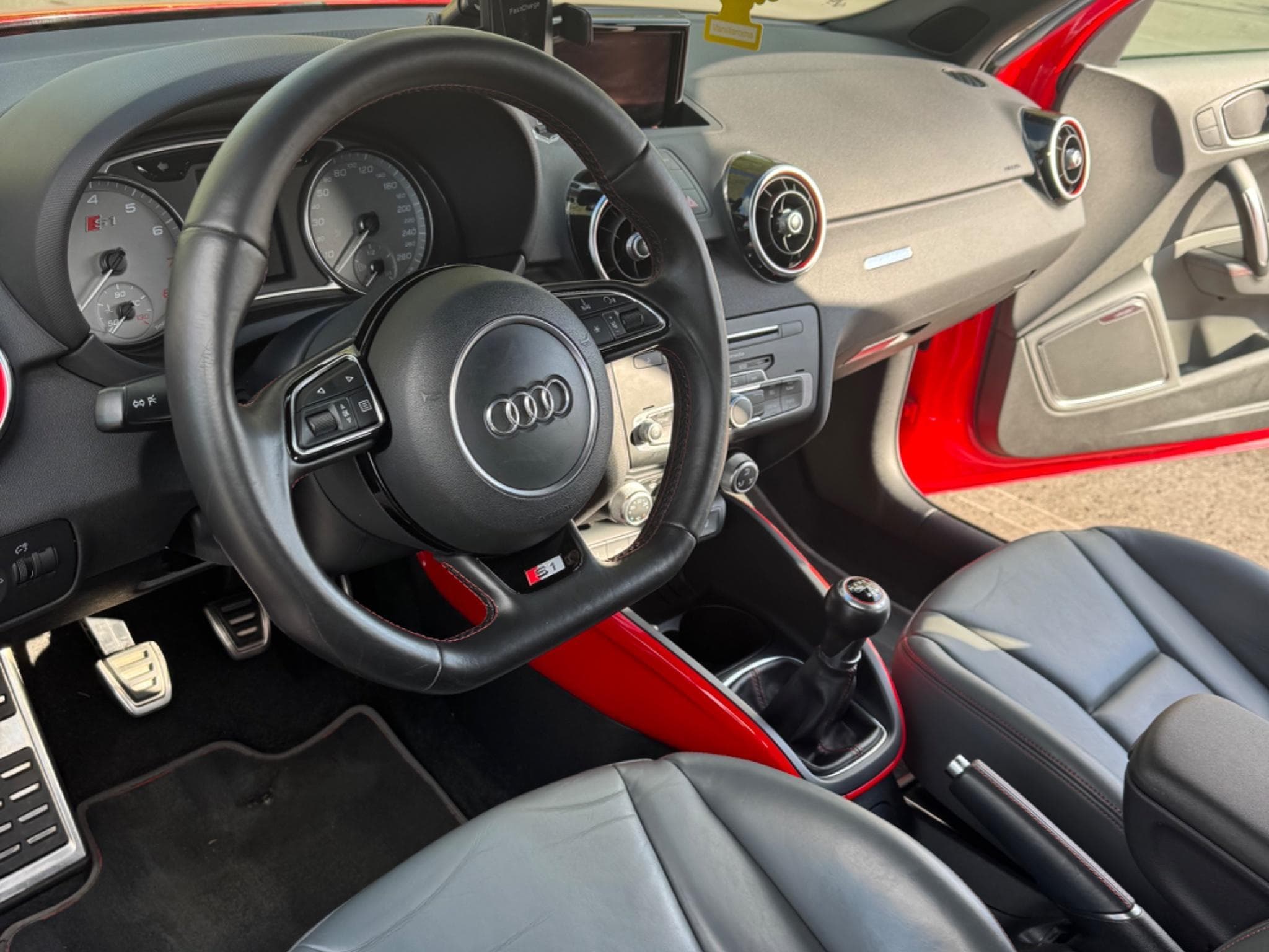 Audi S1 Sportback 2.0 TFSI Quattro (2015) - Foto 4