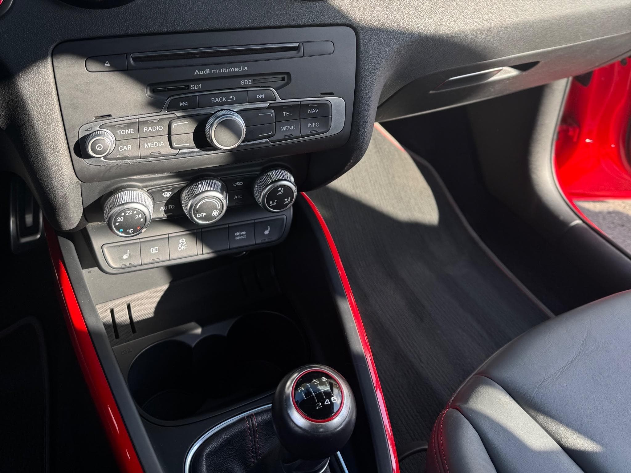 Audi S1 Sportback 2.0 TFSI Quattro (2015) - Foto 6