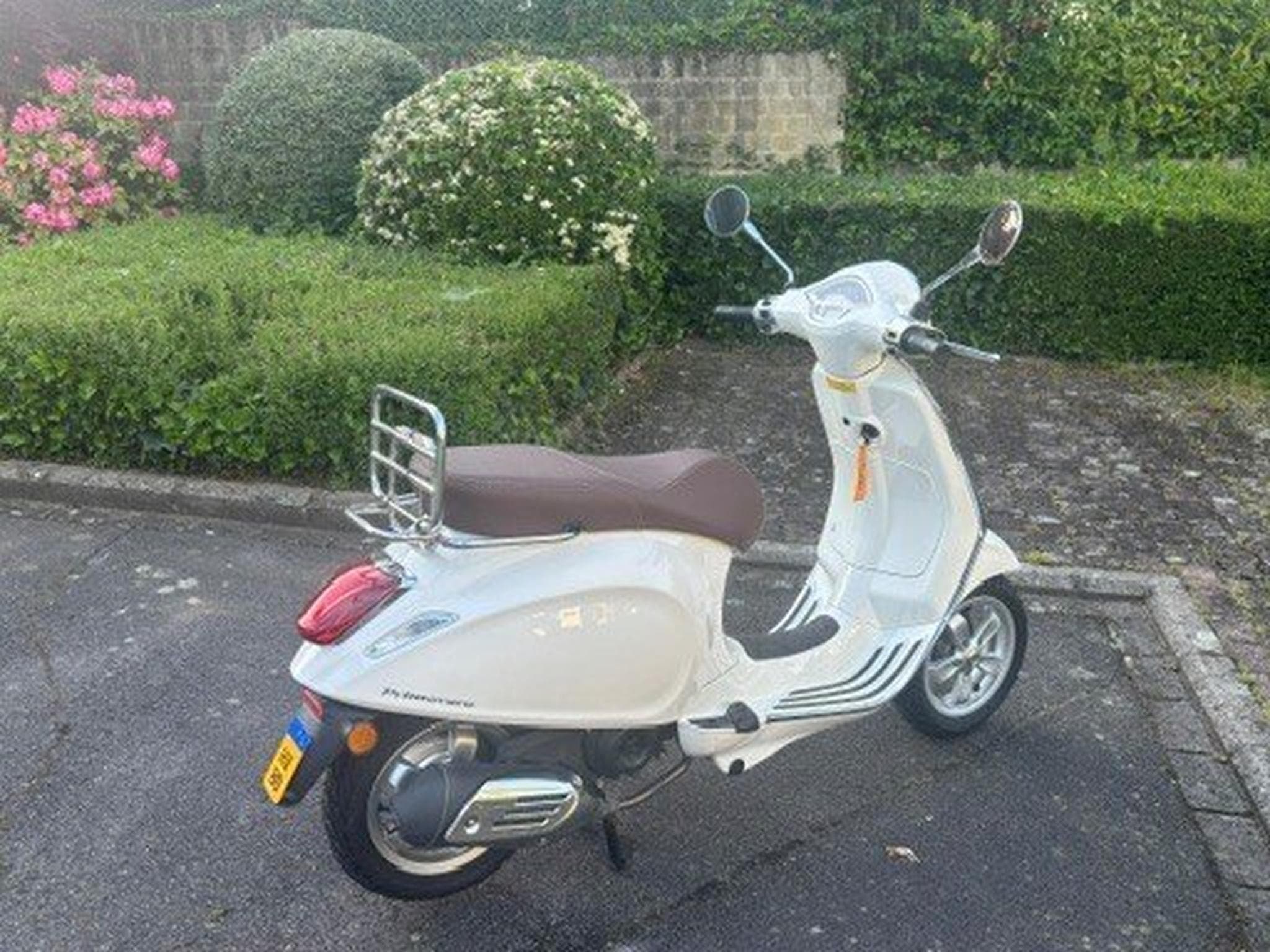 Vespa Primavera 50 4T (2018) - Photo 1