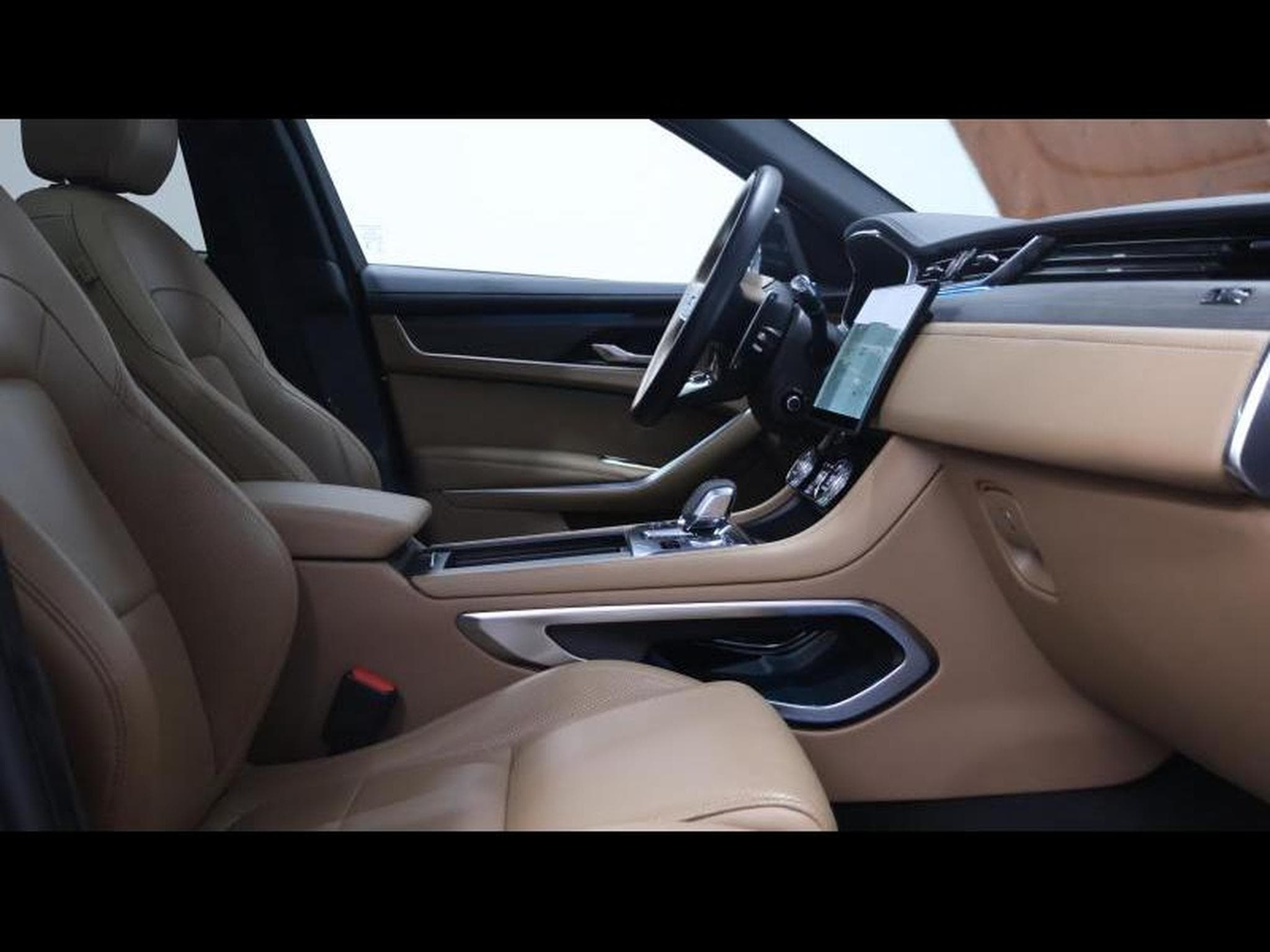 Jaguar F-Pace P400e SE (2022) - Foto 10