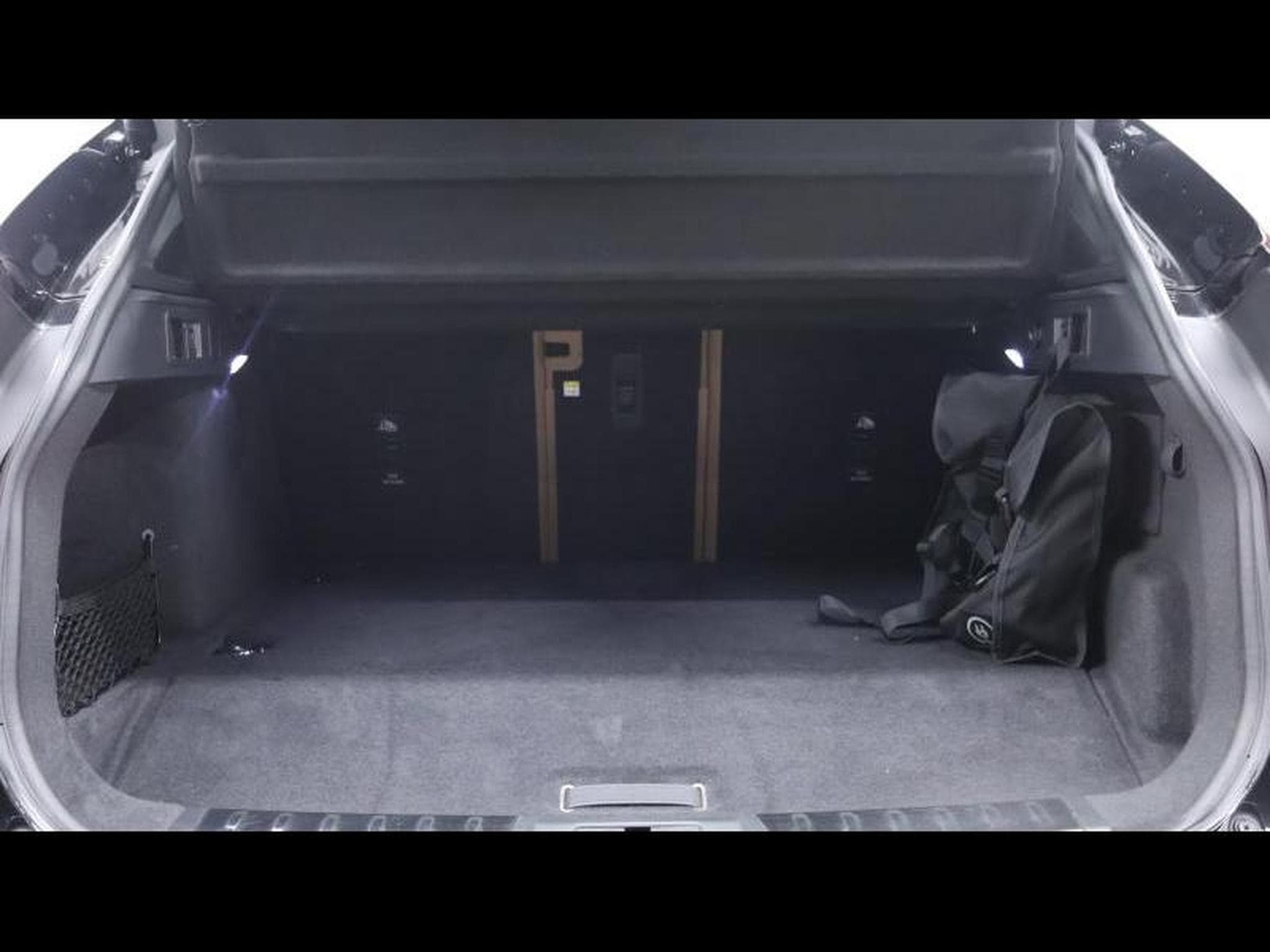 Jaguar F-Pace P400e SE (2022) - Foto 6